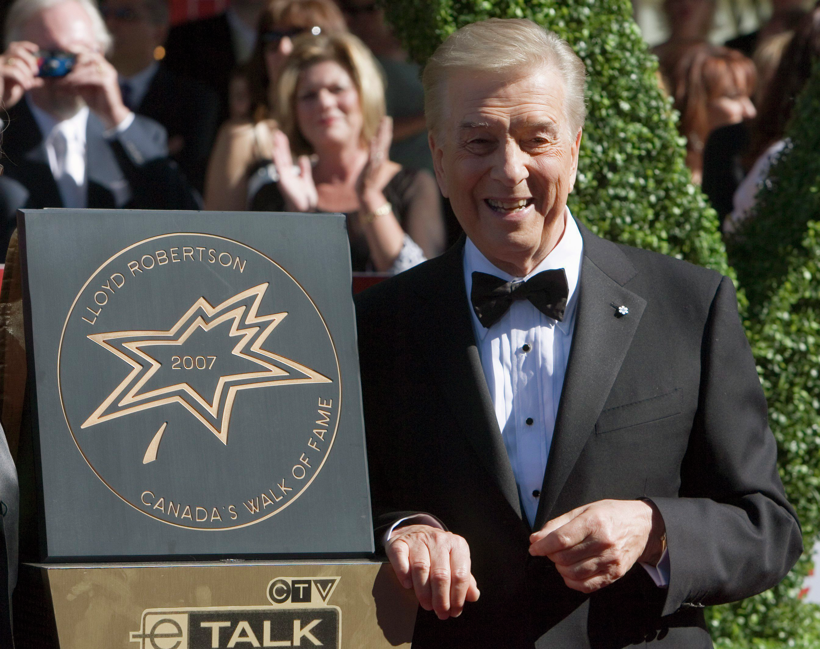 Film critic Richard Crouse on CTV News anchor Lloyd Robertson’s legacy episode artwork