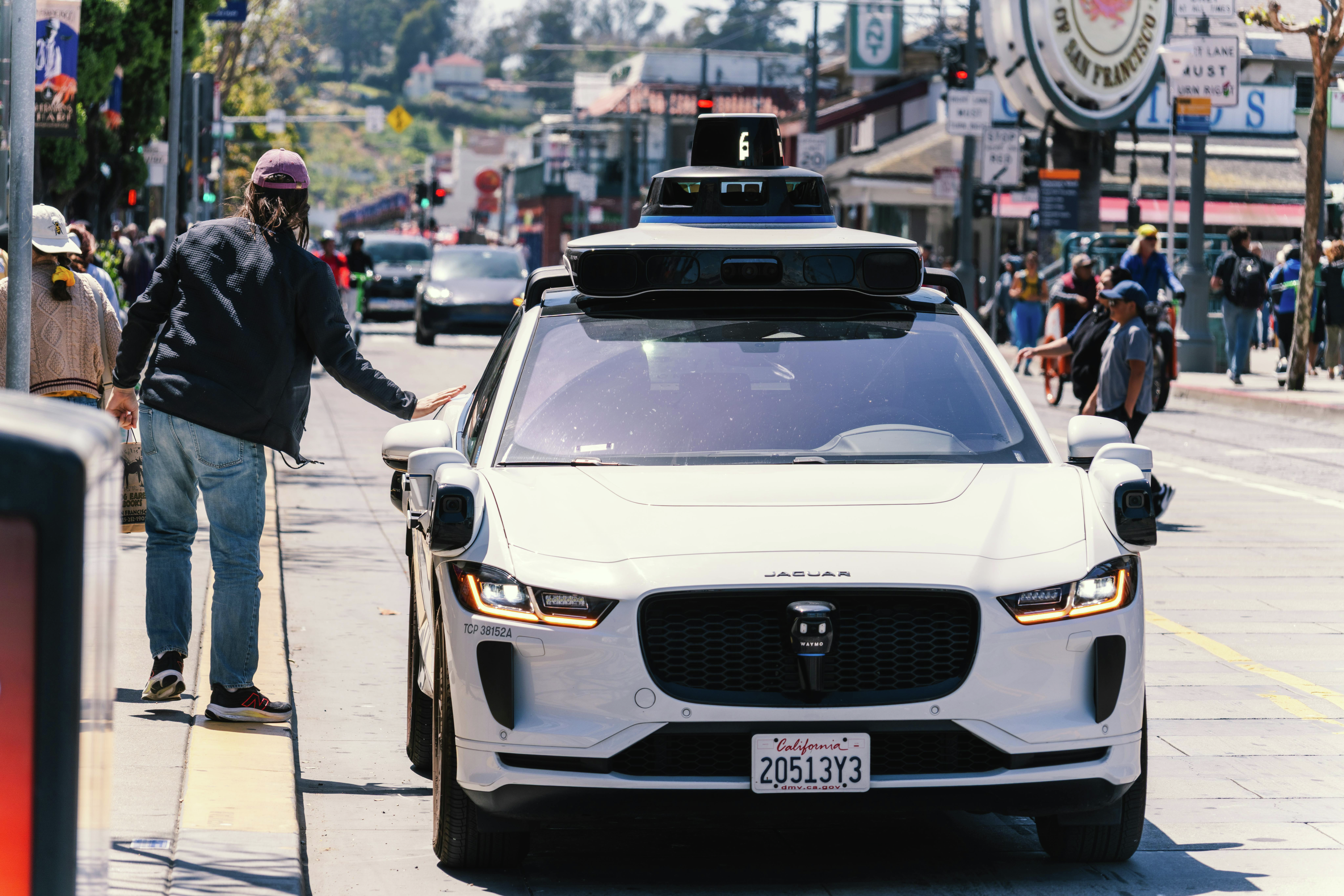 Tech Corner: Waymo reportedly plans to test robo taxis in Ontario. Could Montreal be next?