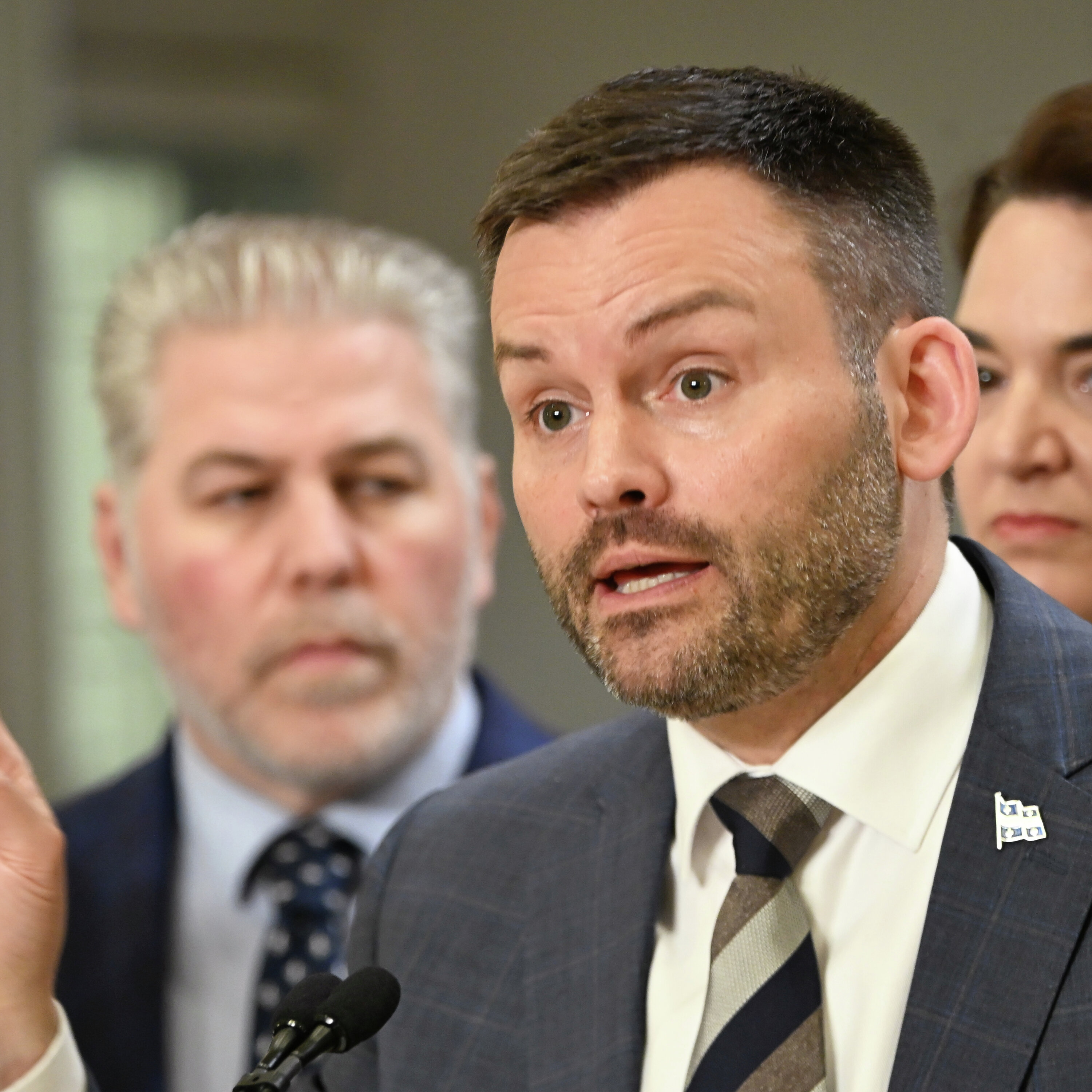 PQ leader Paul St-Pierre Plamondon says party will hold off on referendum until Trump leaves office episode artwork