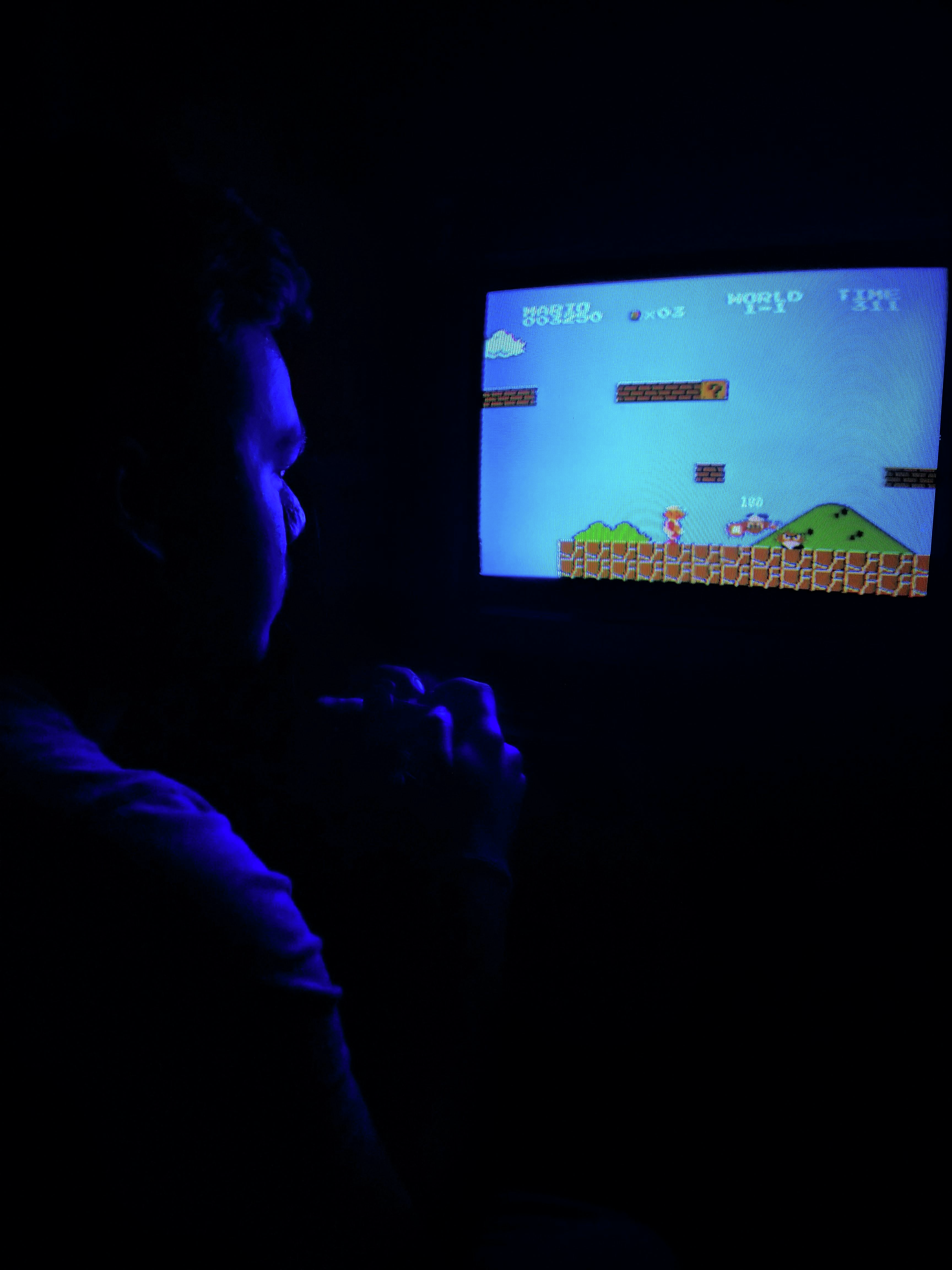 Montreal study suggests young gamers are at higher risk of mental health problems