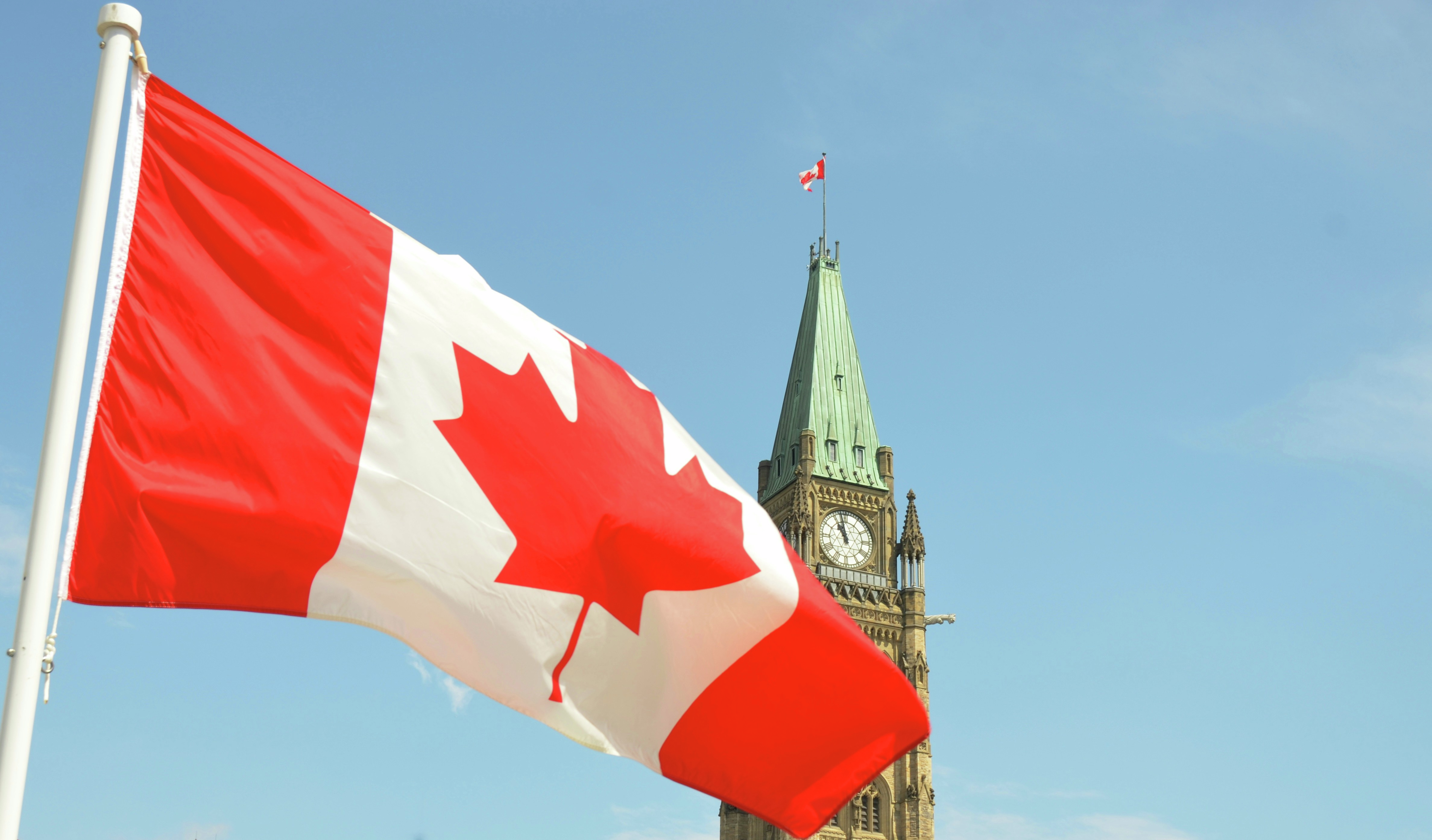 Best-selling author details struggle of reclaiming her Canadian citizenship
