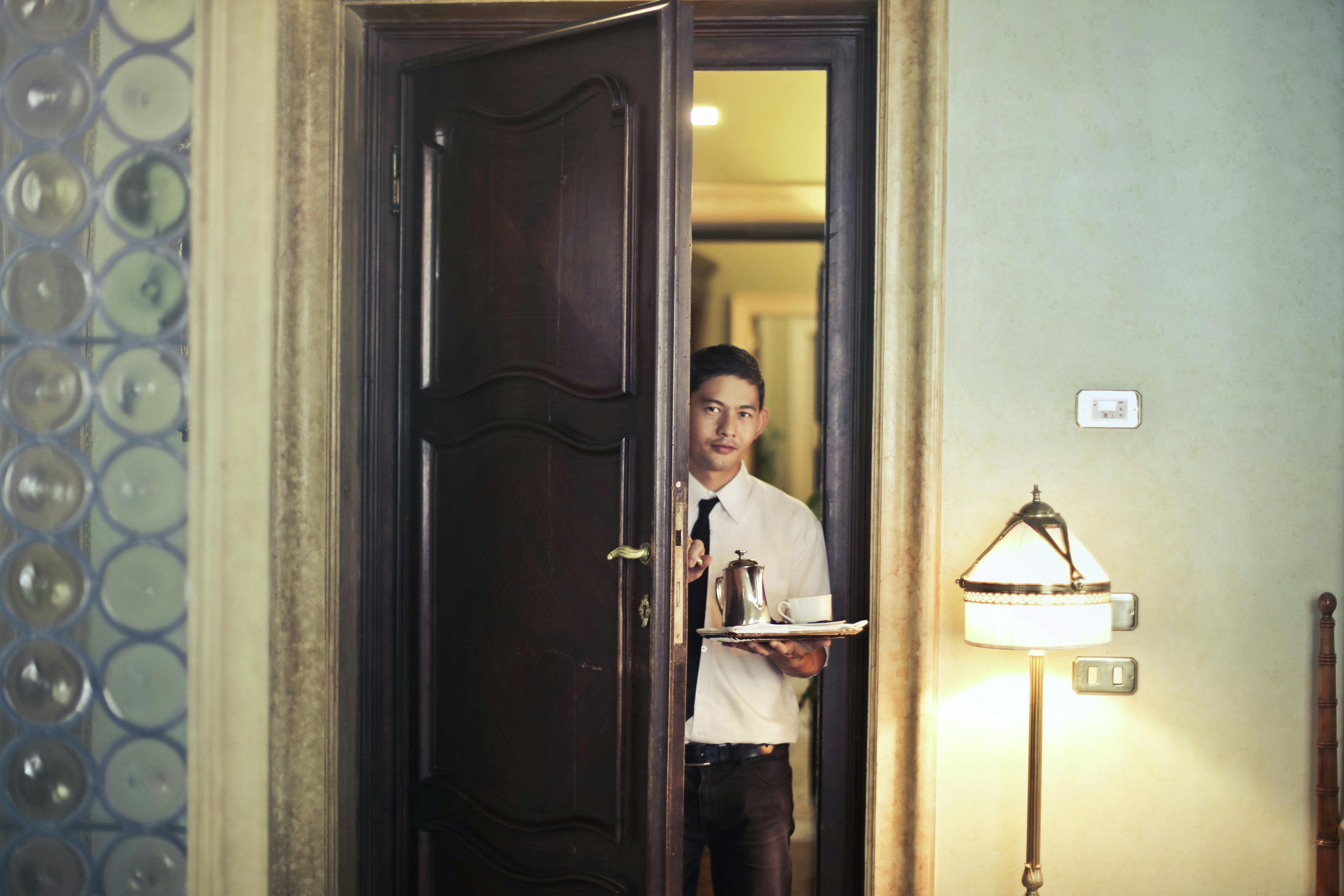 Quebec hotels are experiencing staffing shortages ahead of busy season. Here's why