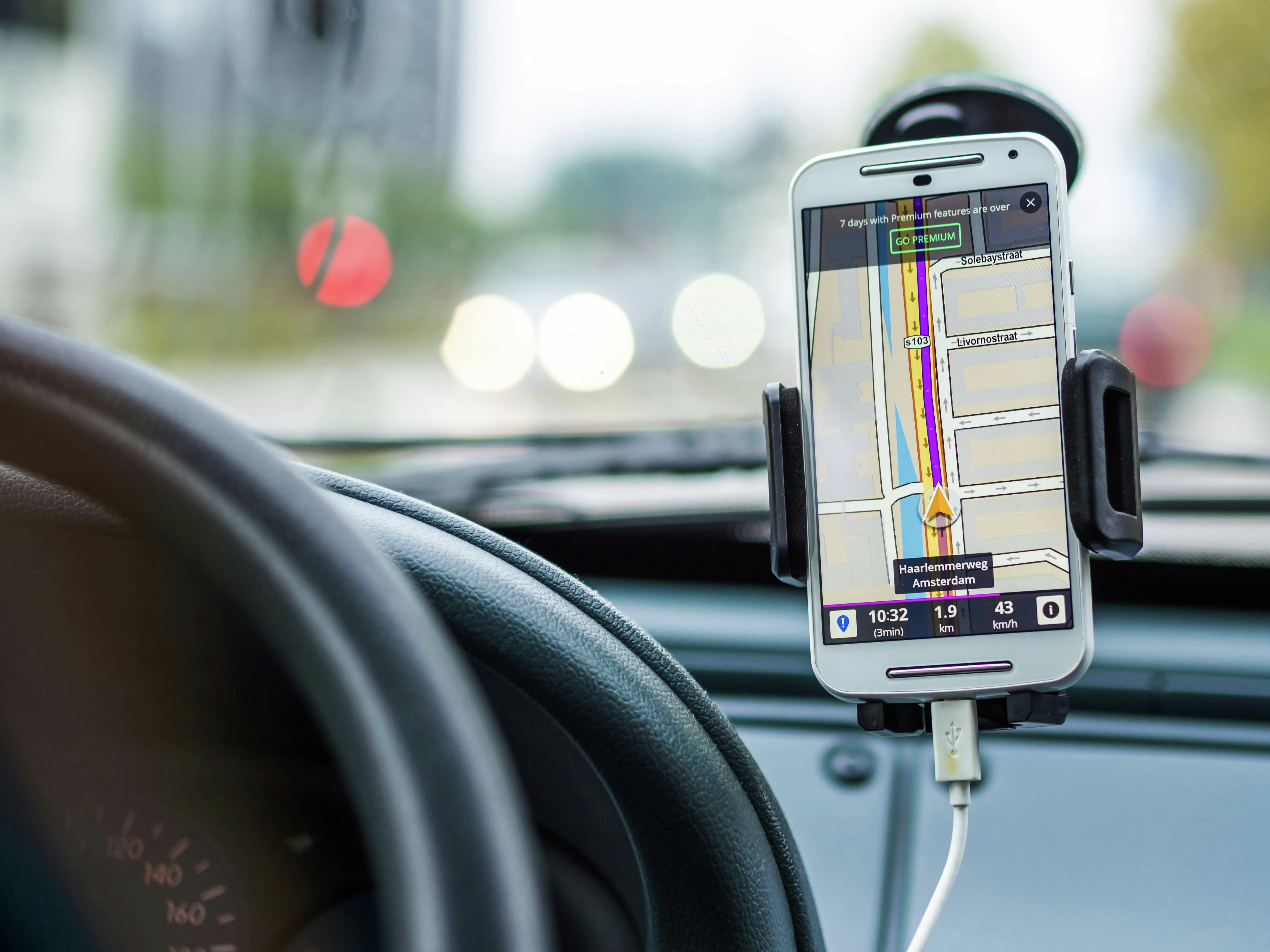 Tech Corner: New GPS-like system for the Moon could be an astronaut version of Waze