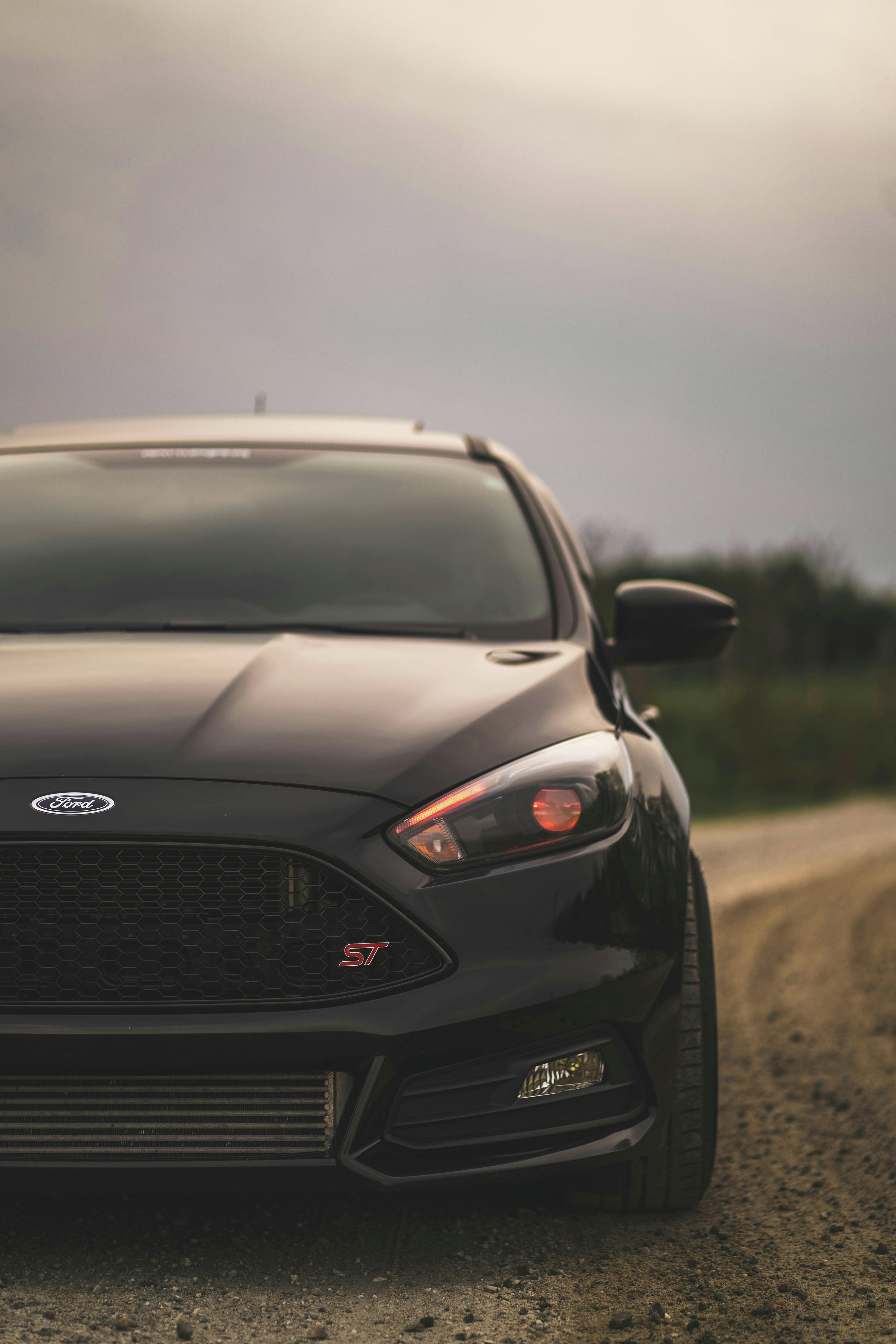 Should Canada ditch its auto industry?