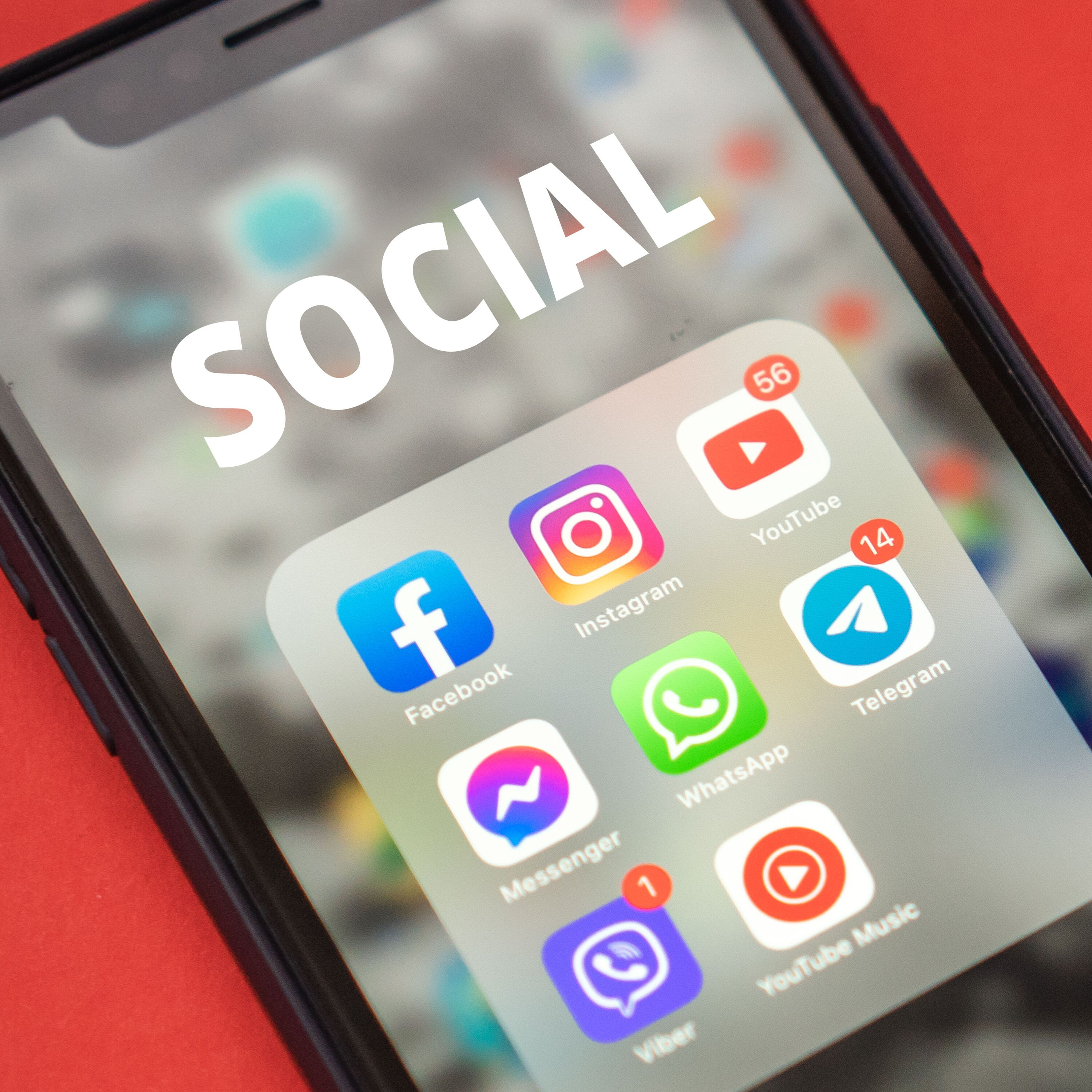 Tech Corner: Social media use at young age linked to earlier experimentation with drugs and alcohol episode artwork