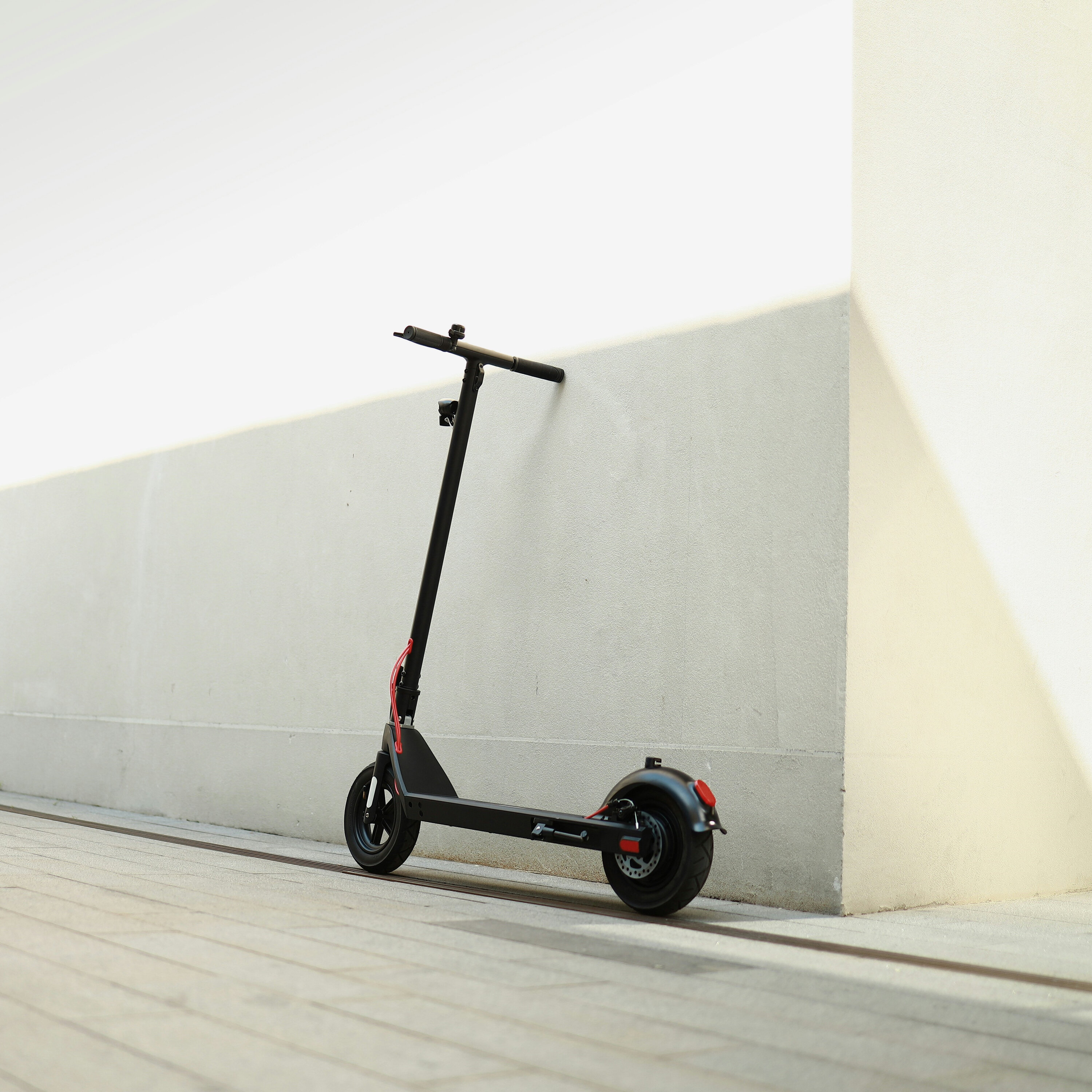 Quebec e-scooter pilot project shows spike in injuries among youth. What's next? episode artwork