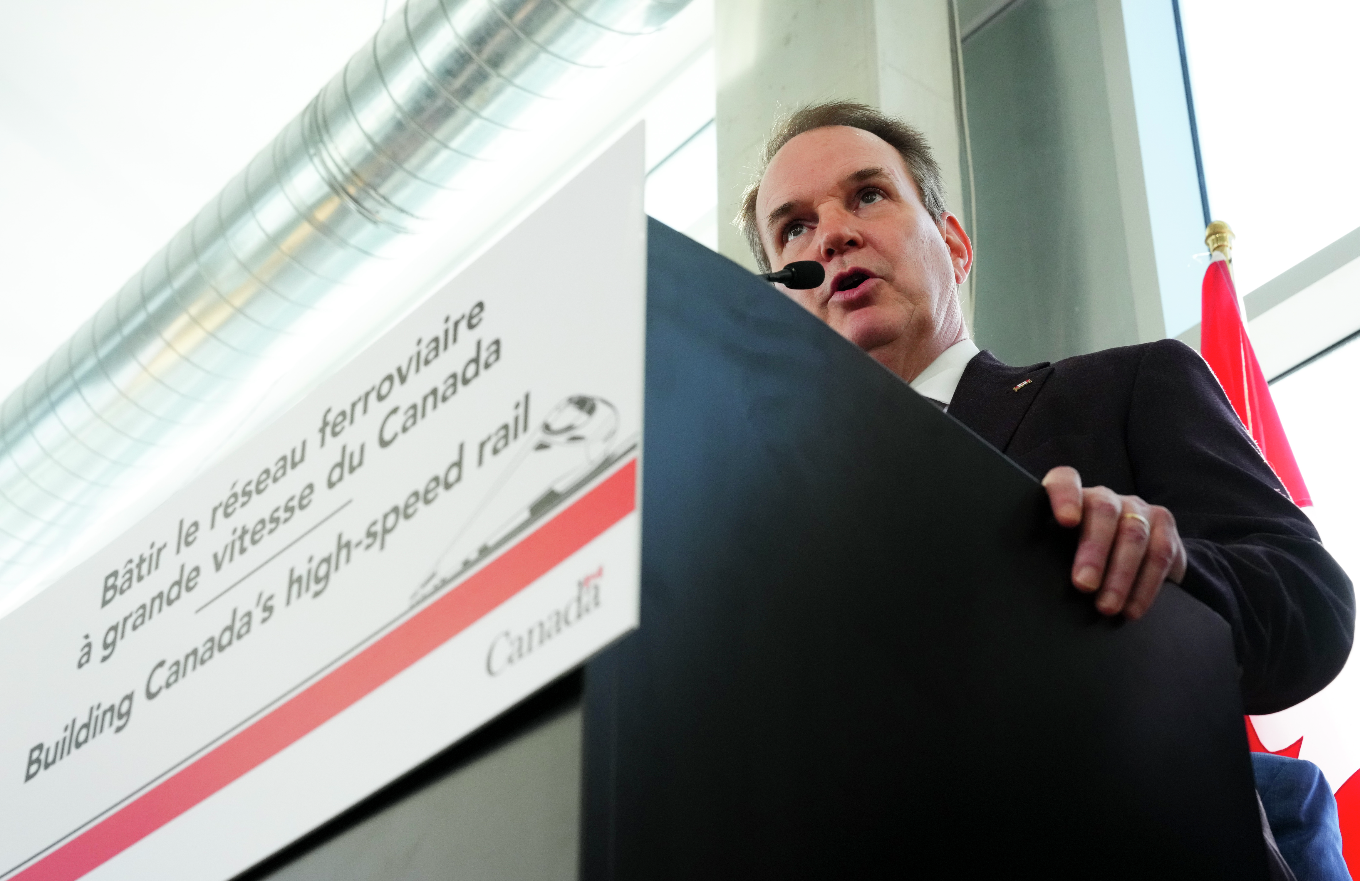 Are plans for a Montreal-Ottawa high speed rail project a good idea?