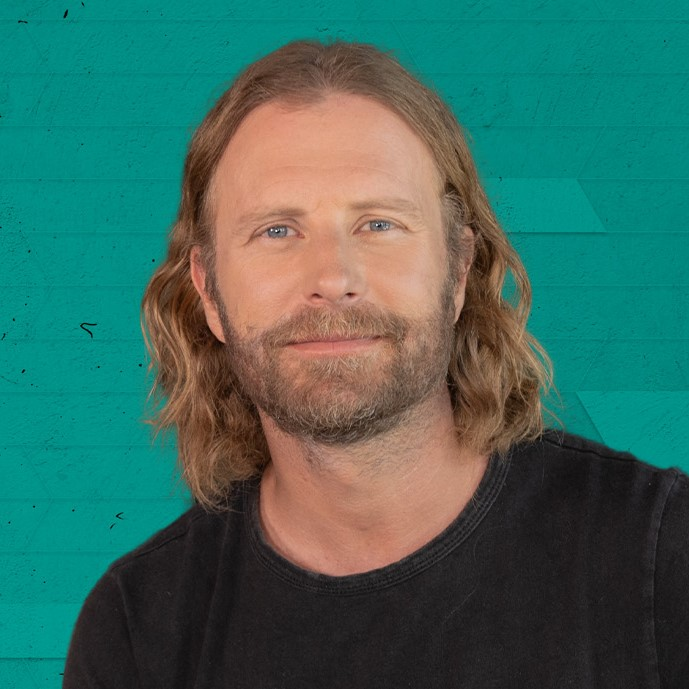 Dierks Bentley talks hockey, him and his wife being big fans Taylor Swift, new music + more!