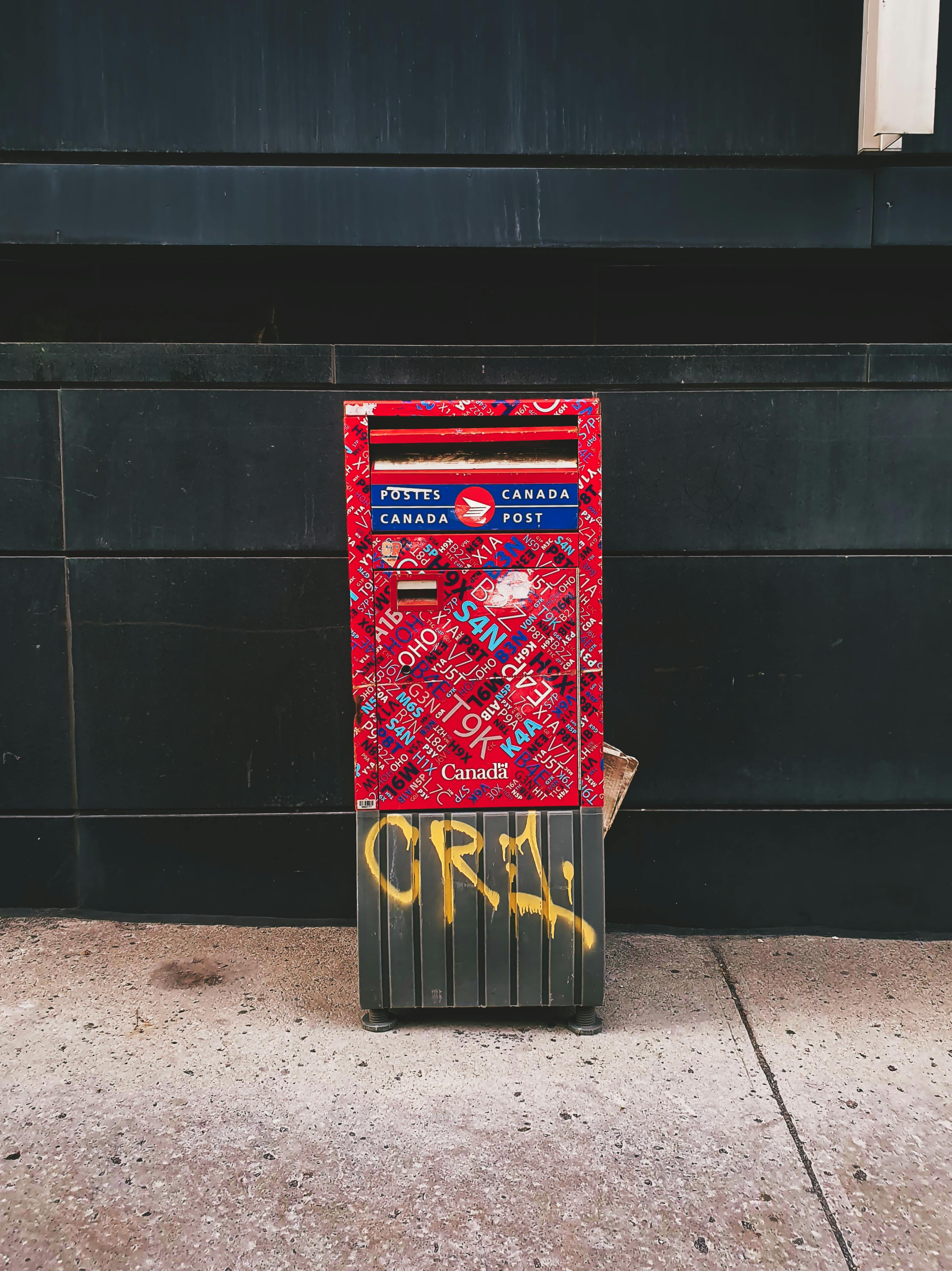 Future of Canada Post in jeopardy after $748 million loss in 2023