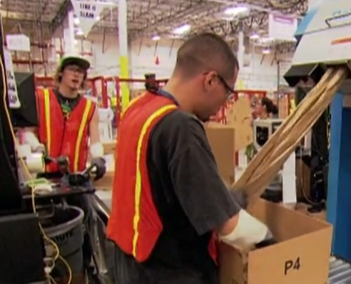 Why did Amazon choose to close its Quebec warehouses?