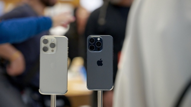 Does Apple have a dud on their hands with the iPhone 15?