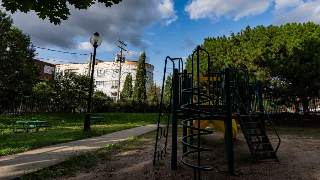 Residents in Saint-Henri are fighting back against the construction of a safe drug use site