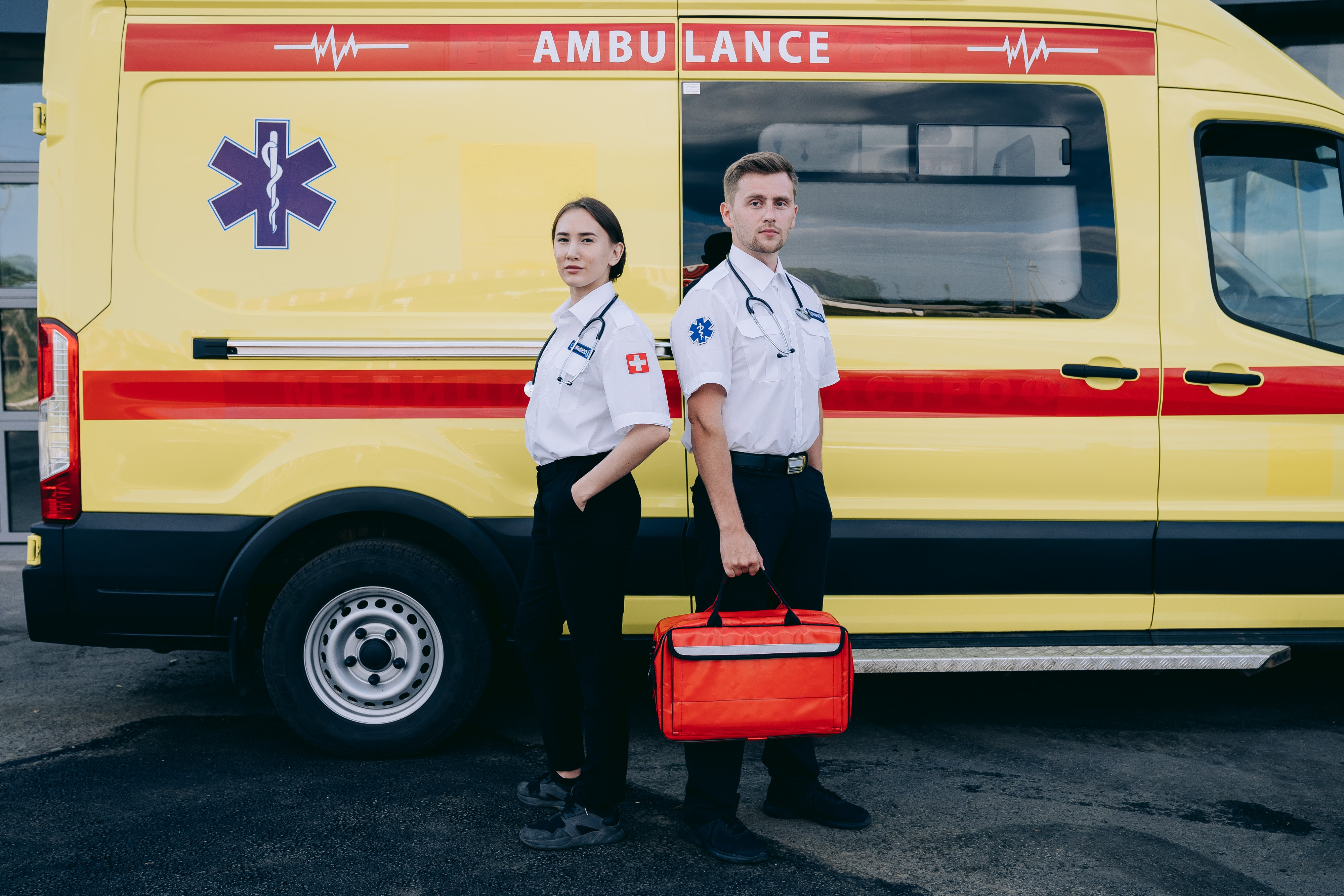 Why do we have a lack of paramedics in Quebec?