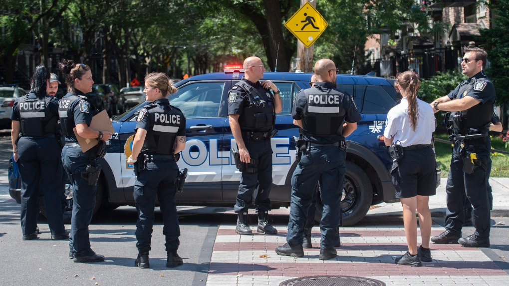 What training is given to police before they use deadly intervention?