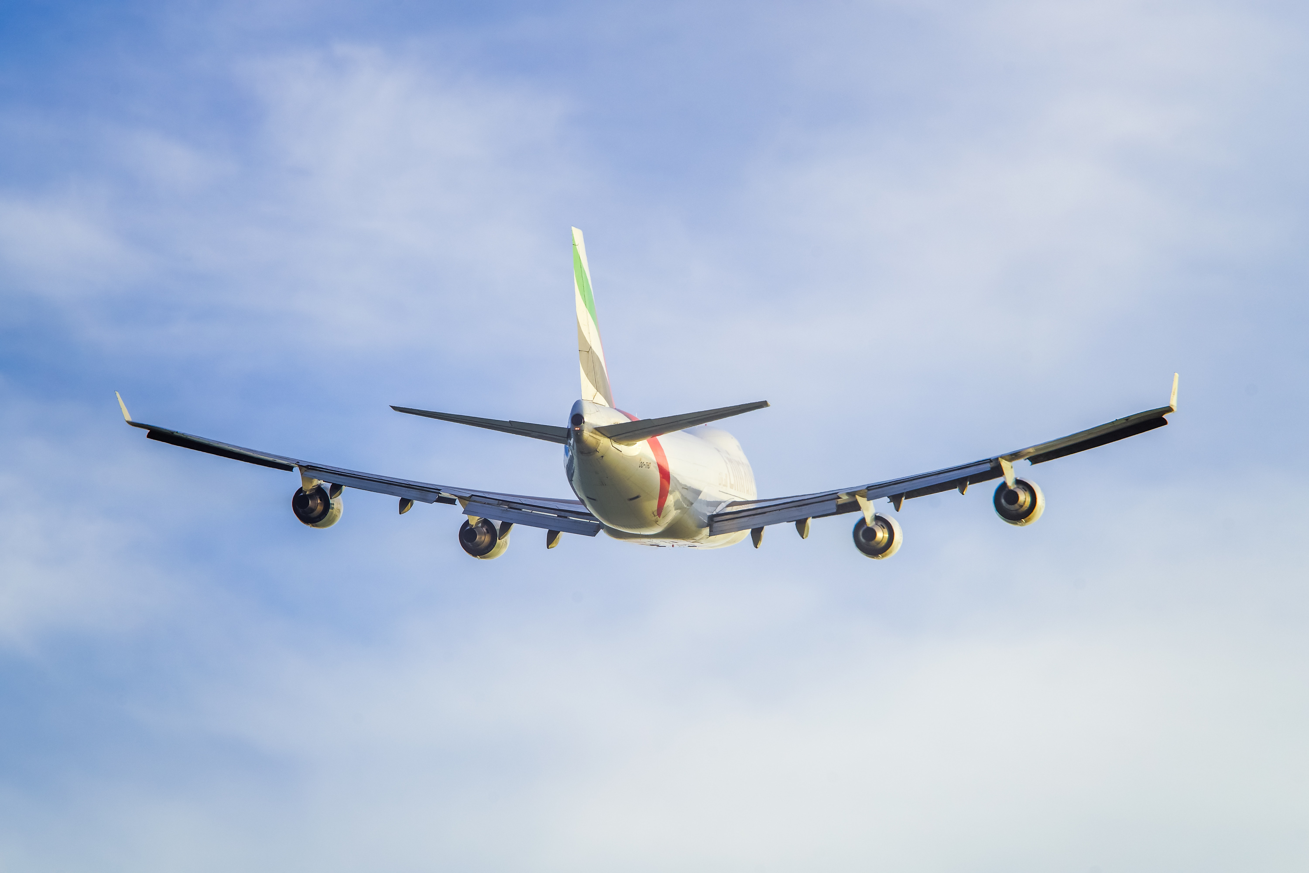 How will the air traffic controller shortage in the U.S. impact foreign flights?