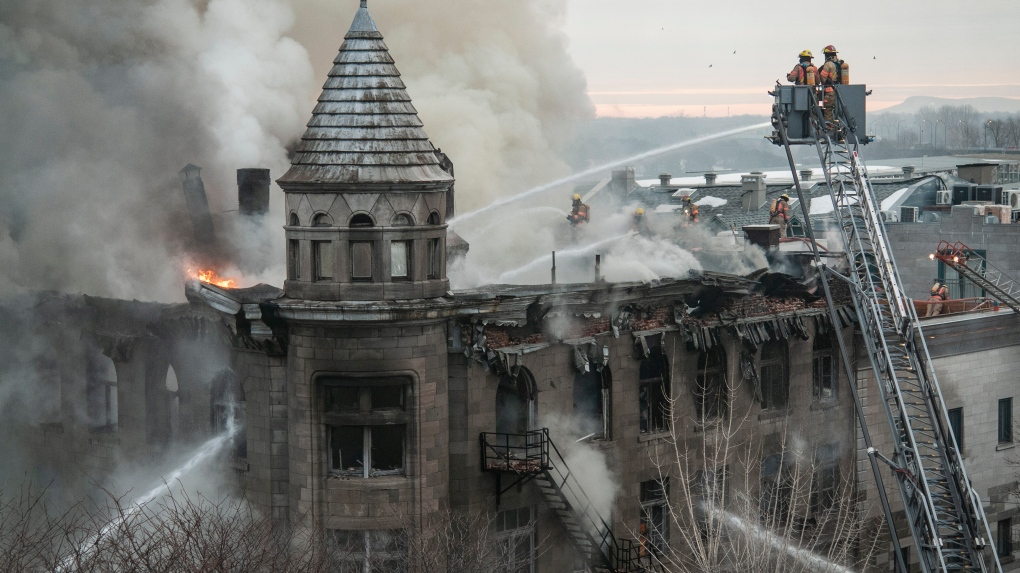 Former tenant of Old Montreal building that burned down recounts living there for two years