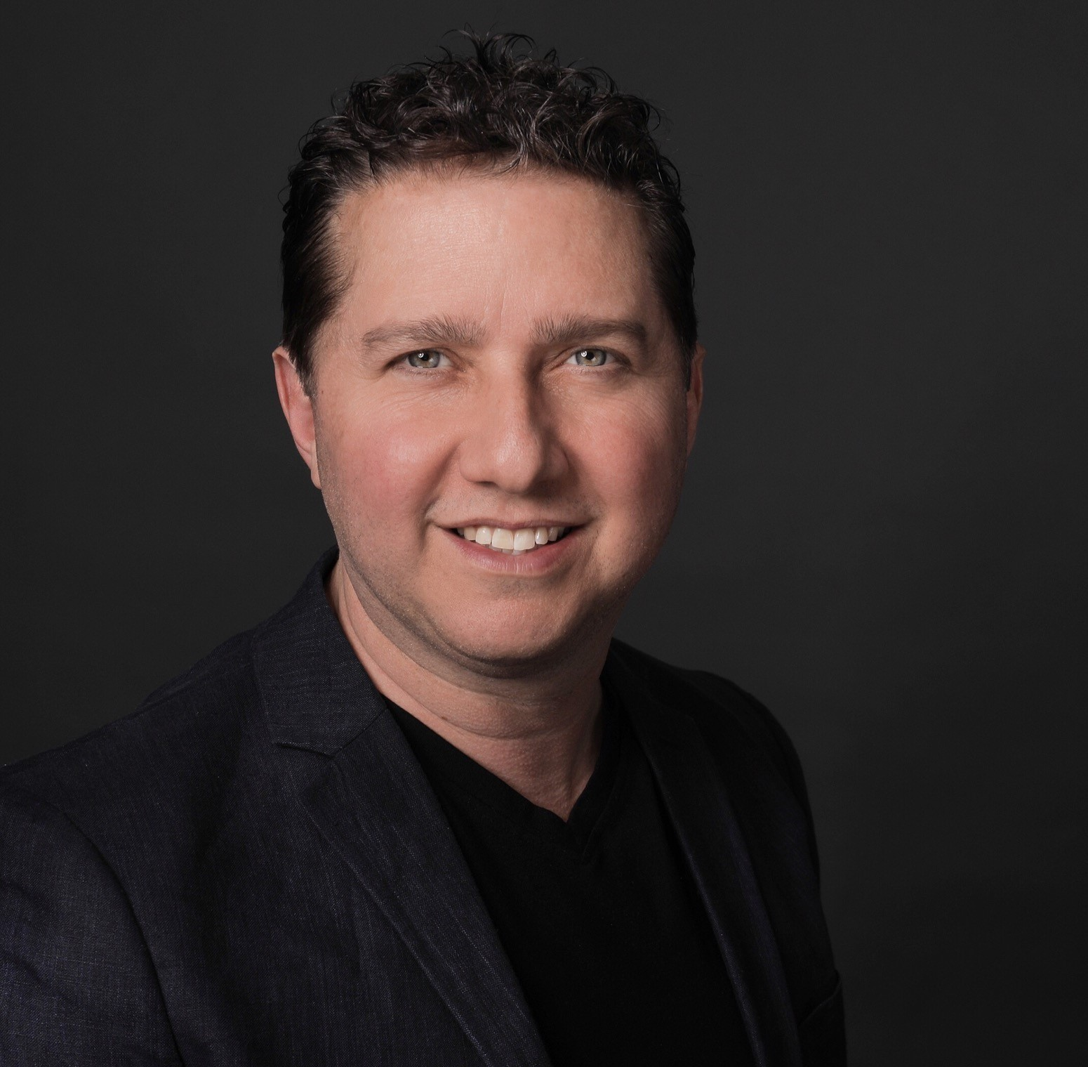 Twitter competitor, Pinwheel GPT, new game controller, backyard gadgets