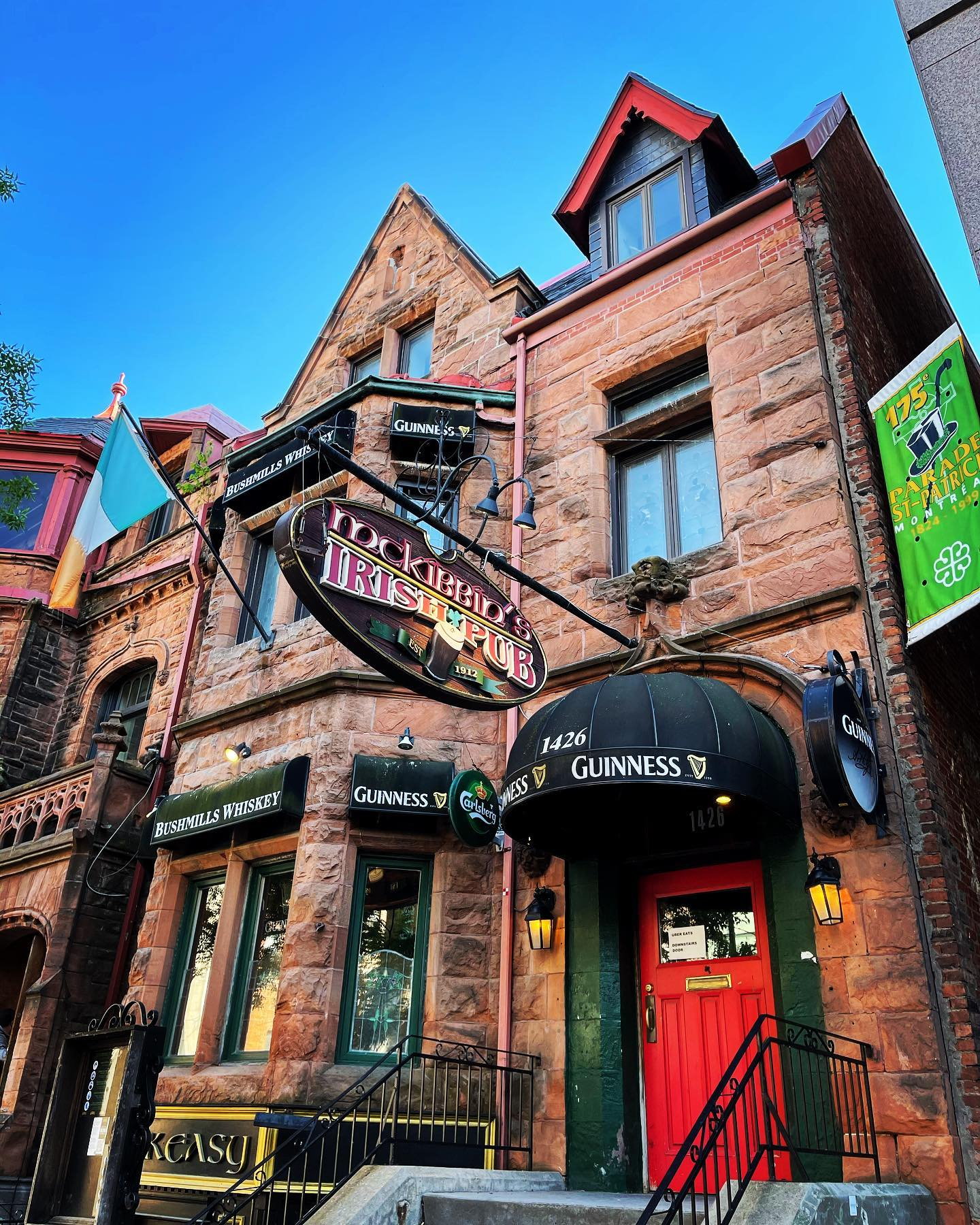 Teresa Slevin pours her last drink at Montreal's McKibbin's Irish Pub after 26 years