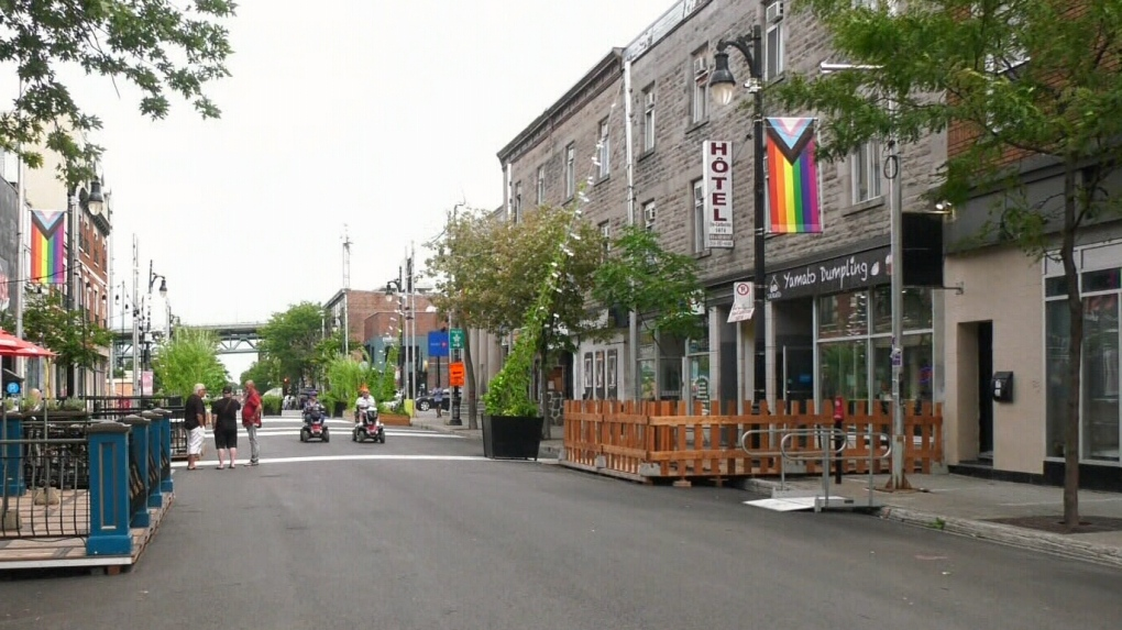 Restaurants and bars stayed open all Saturday night in the Village… how did it go?