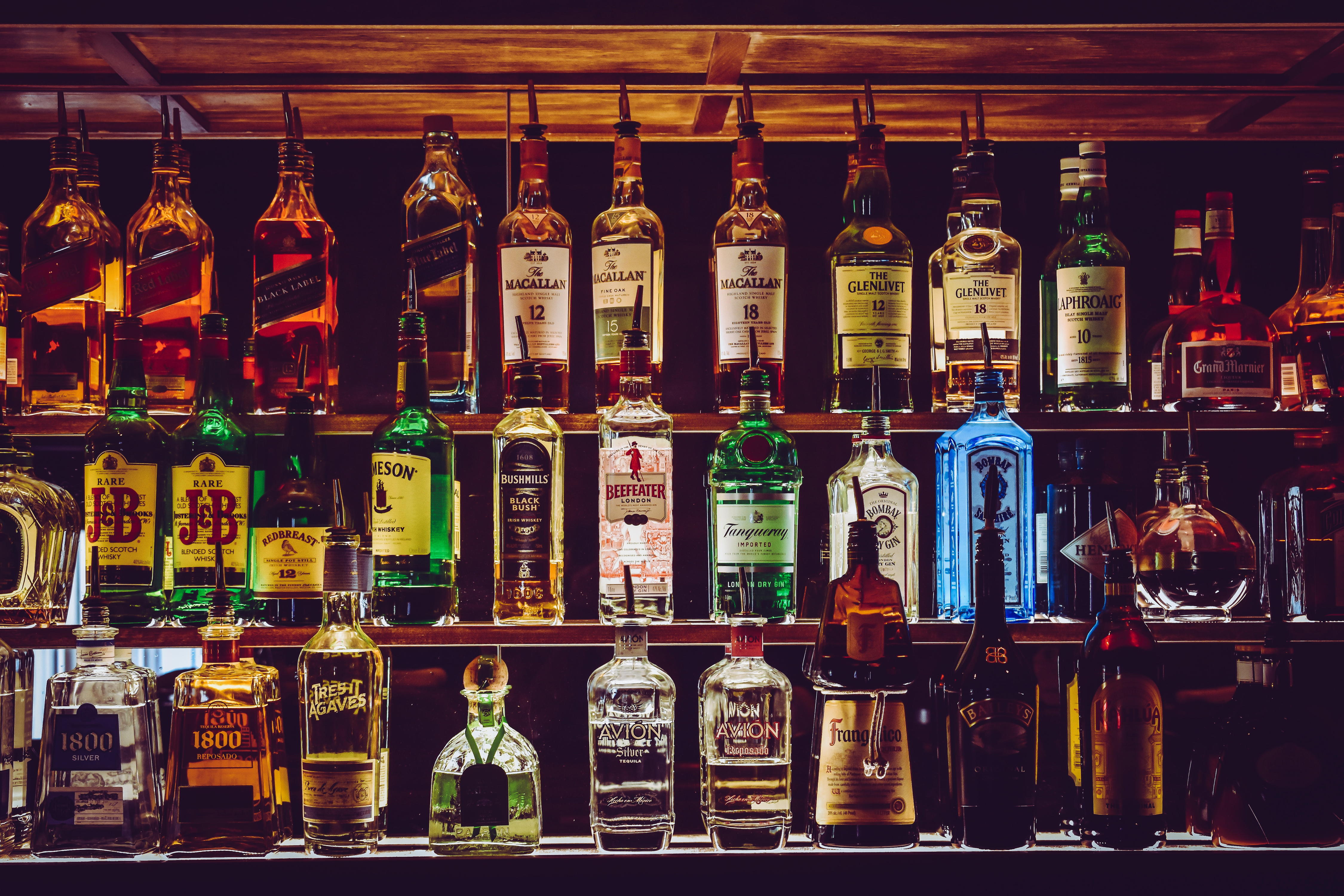 Adding warning labels on alcohol bottles to curb Canada’s drinking problem