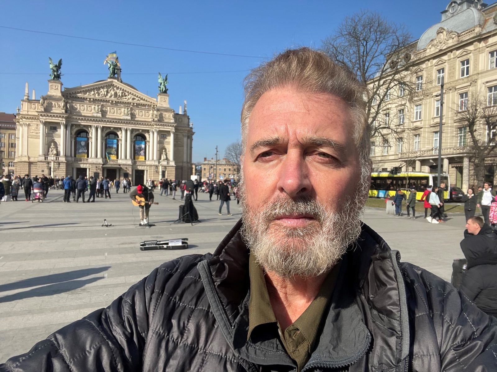 ESS: 'High on emotion' - 'Canadian Dave' helps families flee Ukraine