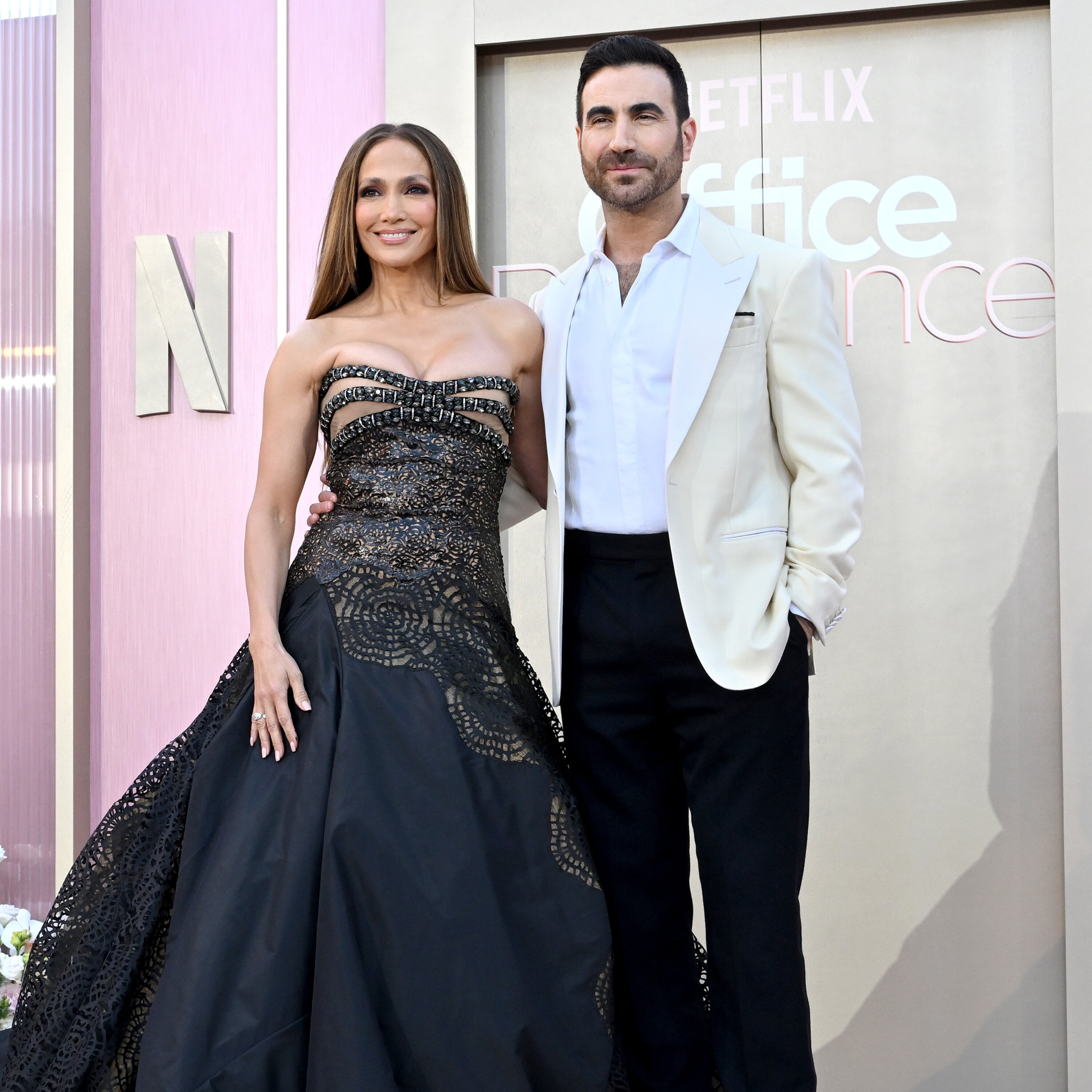 Jennfier Lopez stuns at the Office Romance premiere, Leo Woodall is stealing more than hearts, and chaos reigns at the Summer House reunion. episode artwork