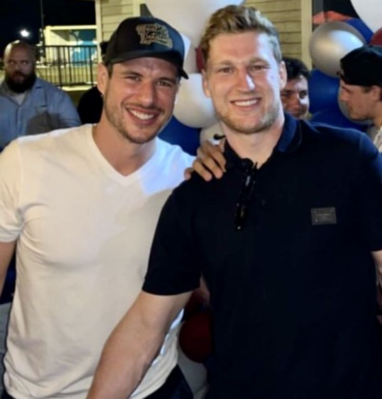 Sidney Crosby & Nathan MacKinnon Spotted In Cole Harbour Doing The Most Canadian Thing Ever