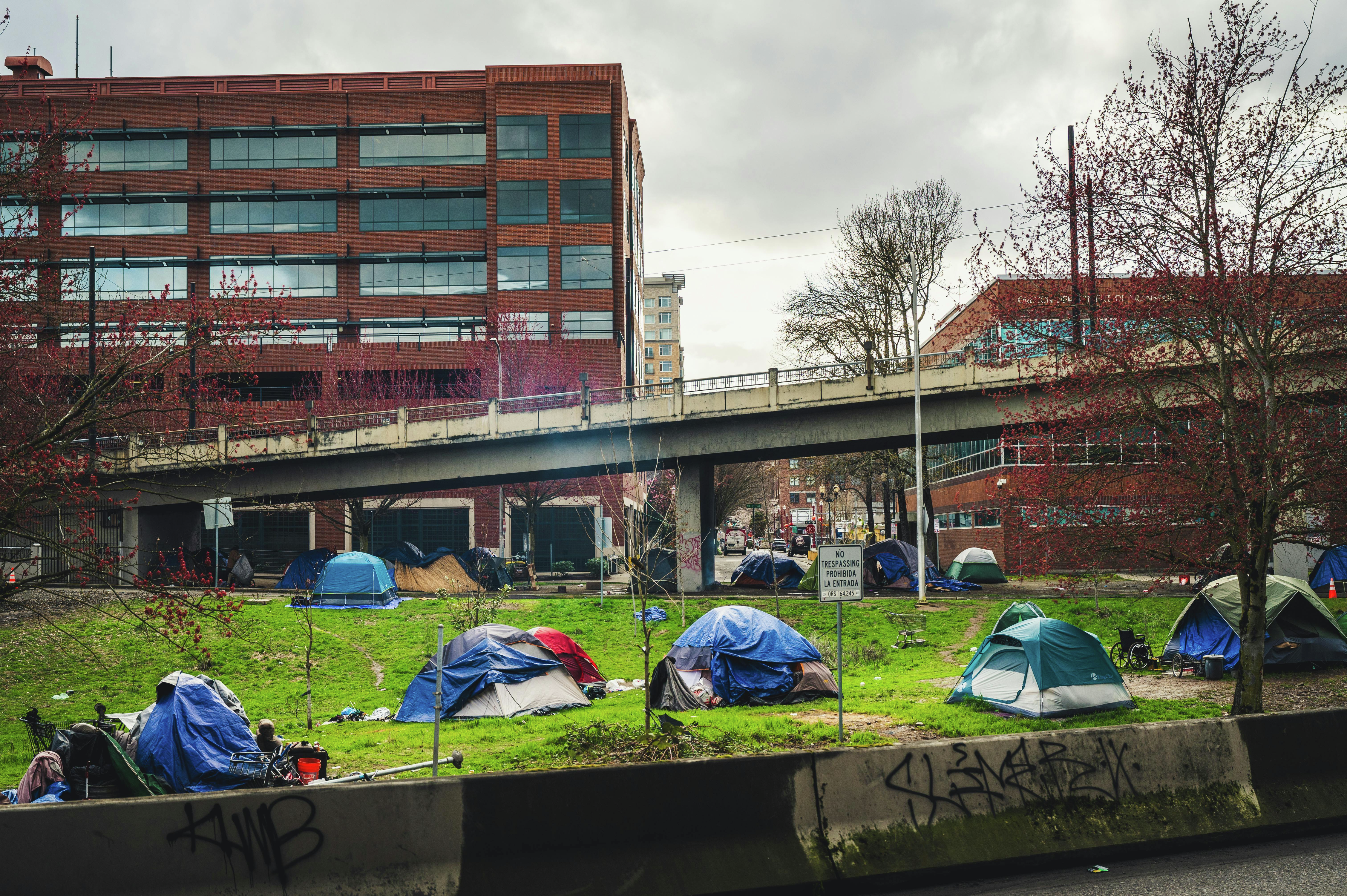 Hour 2: The Five Things You Need to Know, the Region of Waterloo losing a legal bid to clear an encampment in Kitchener, which Premier Doug Ford dismissed as “cockamamie”and free for all round one. episode artwork