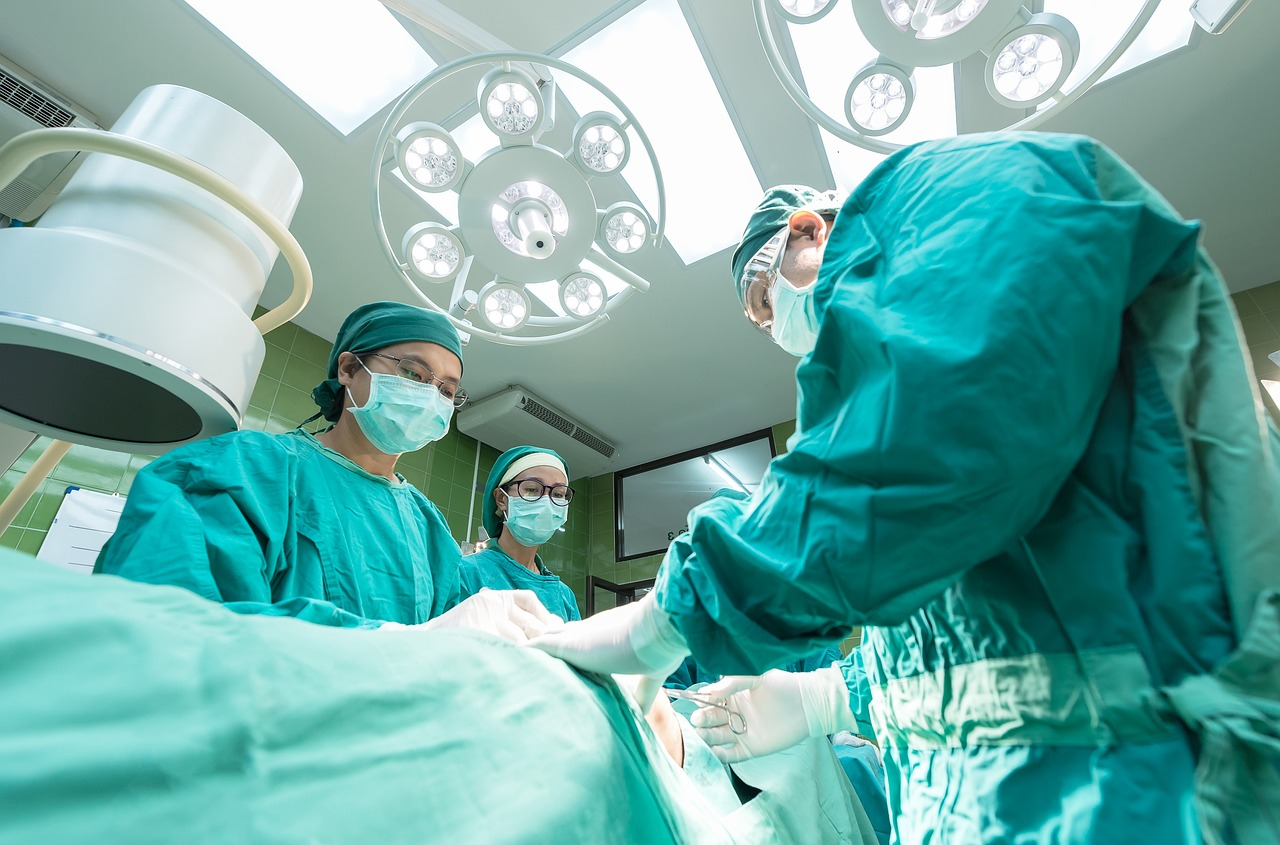 Hour 3: U.S. doctors and nurses allowed to work in Ontario more easily, more measles outbreaks, and prescriptions filled from a central distribution centre and free for all round two.
