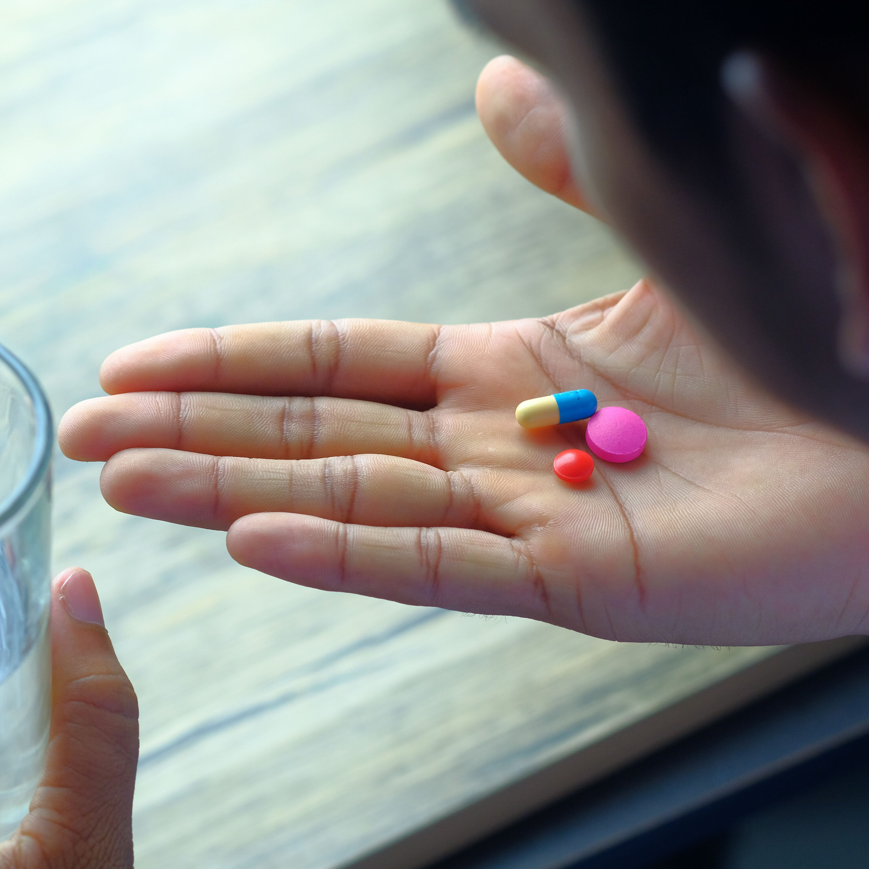Hour 1: Bonnie Crombie could announce running for her old job in Mississauga as early as next week, Doug Ford slams poll suggesting he is Canada’s least popular premier and researchers say it matters what liquid you take your pills with. episode artwork