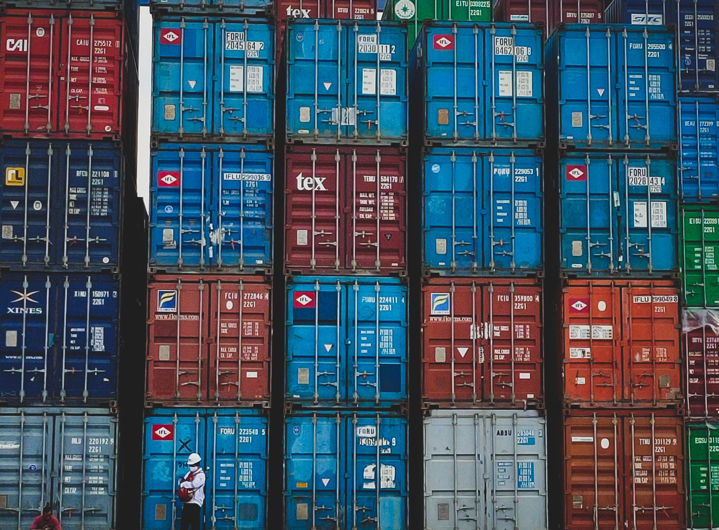 Hour 2- The Five Things You Need to Know, negotiators fear US tariffs will be imposed, as the provinces and Washington dig in on demands and free for all round one episode artwork