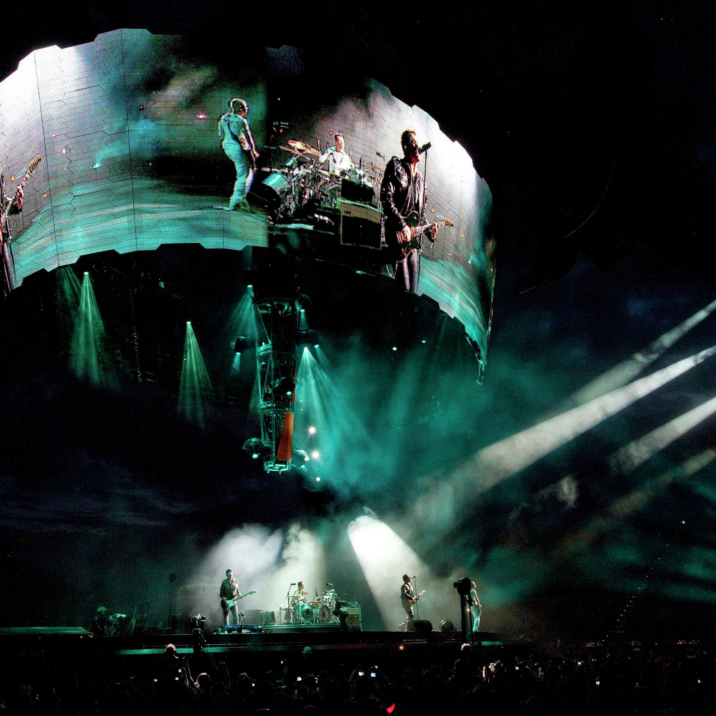 U2 at the Hippodrome episode artwork