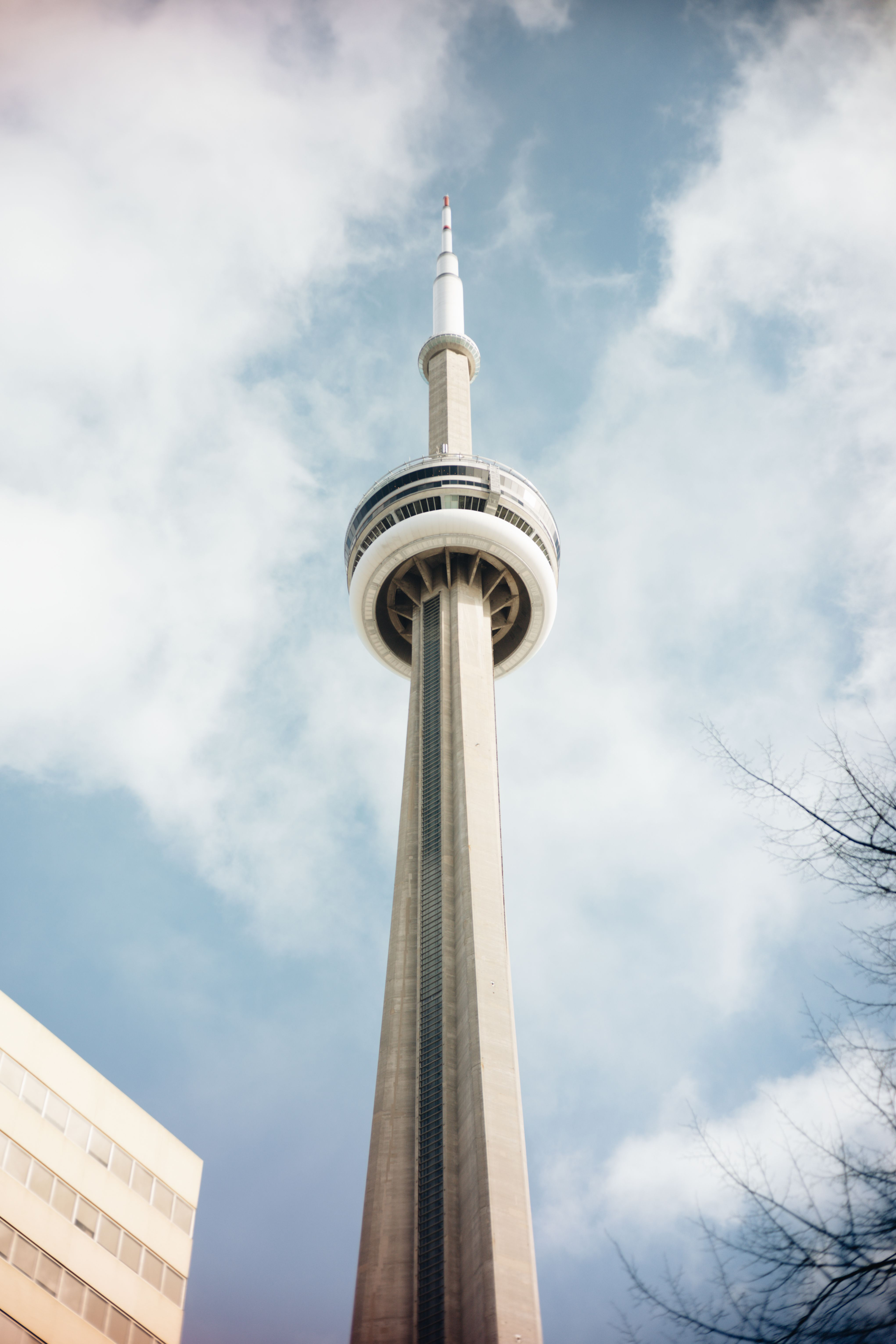 Political Strategist and Urban Planner @Aleem_Kanji breaks down the latest polling for the Toronto municipal election, showing Olivia Chow leading Brad Bradford by 8 points among decided voters while Torontonians are evenly split on whether the city is moving in the right or wrong direction episode artwork