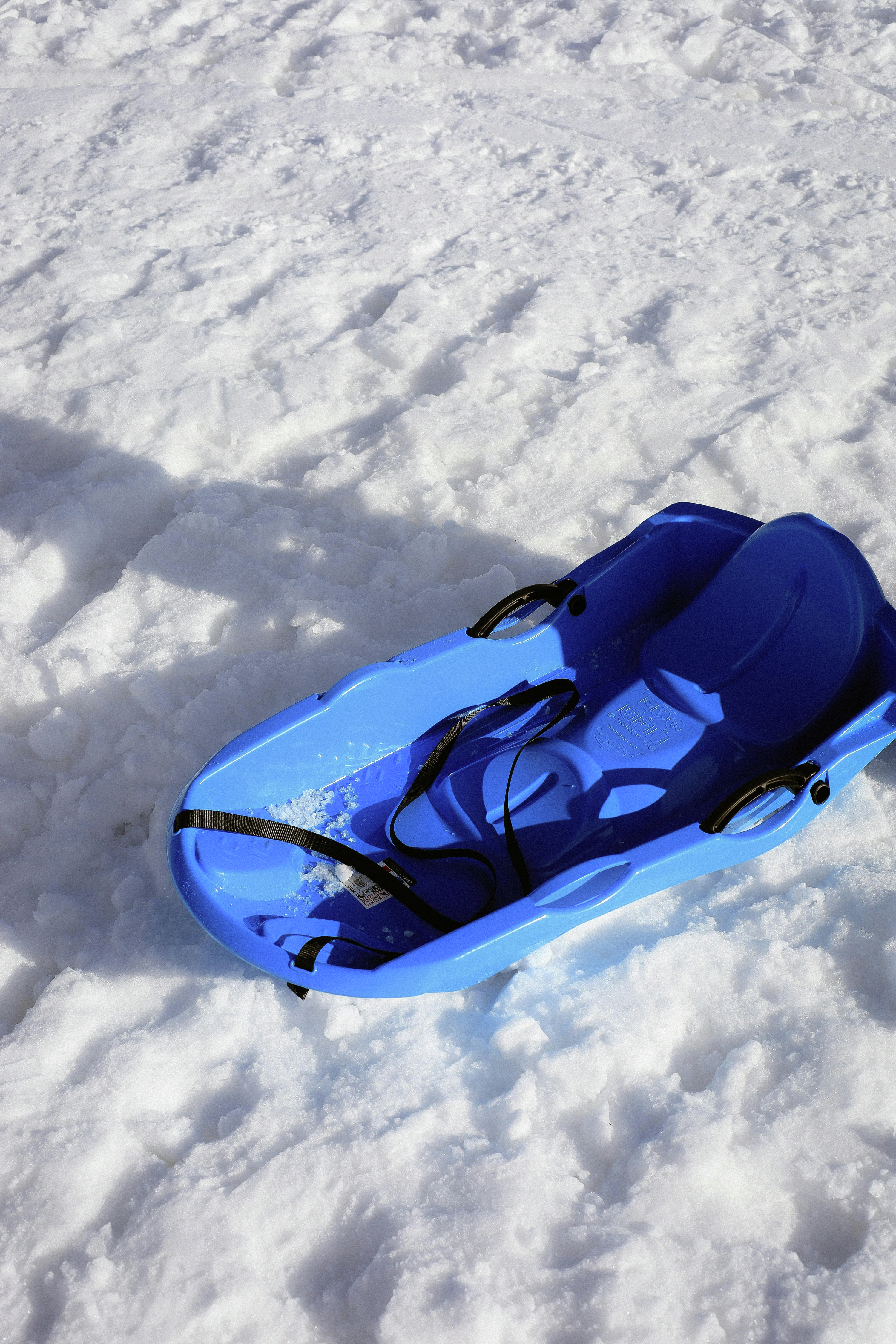 Dr. April Kam, head of pediatric emergency medicine at McMaster Children’s Hospital, explains to @MooreintheAM how head injuries are top kids’ sledding injuries. episode artwork