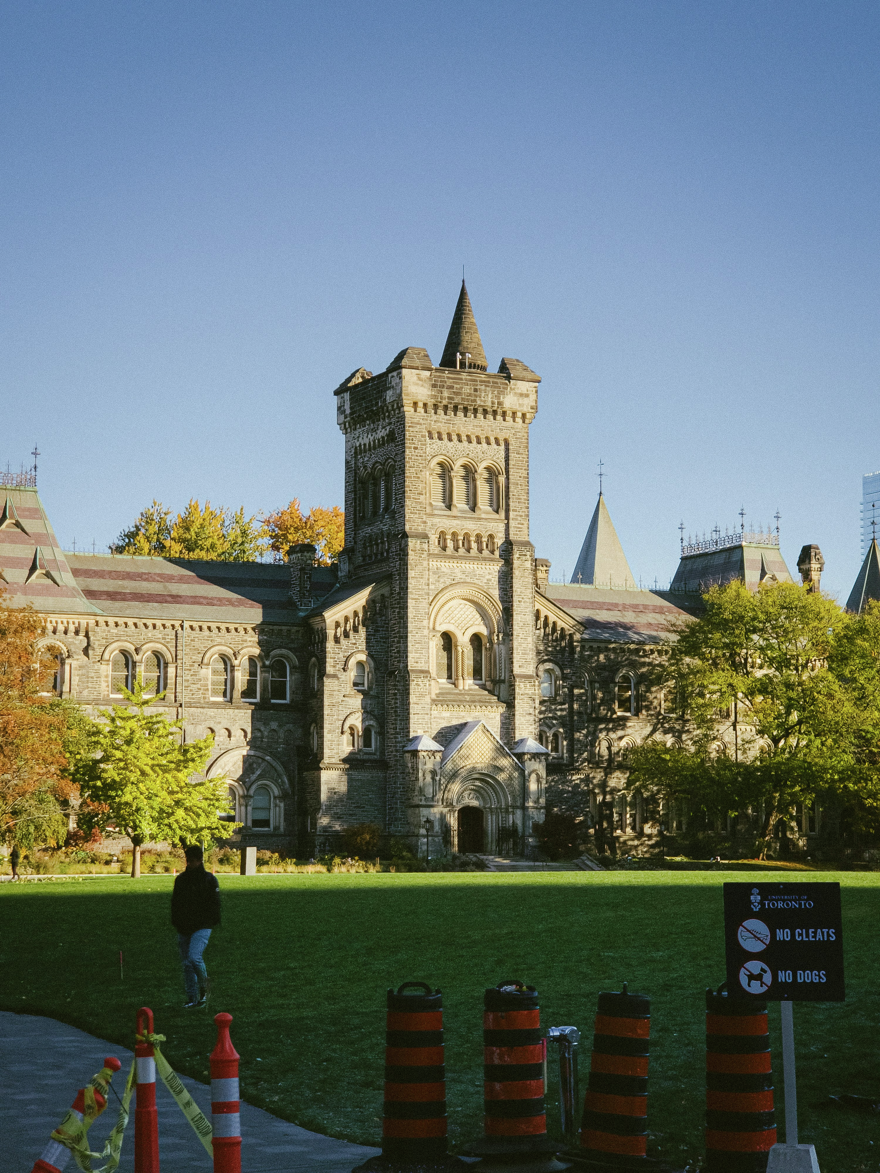 Deb Hutton hosts the Jerry Agar show, and talks to the Minister of Colleges and Universities, Nolan Quinn, about the college layoffs and program cancellations over the past year. 