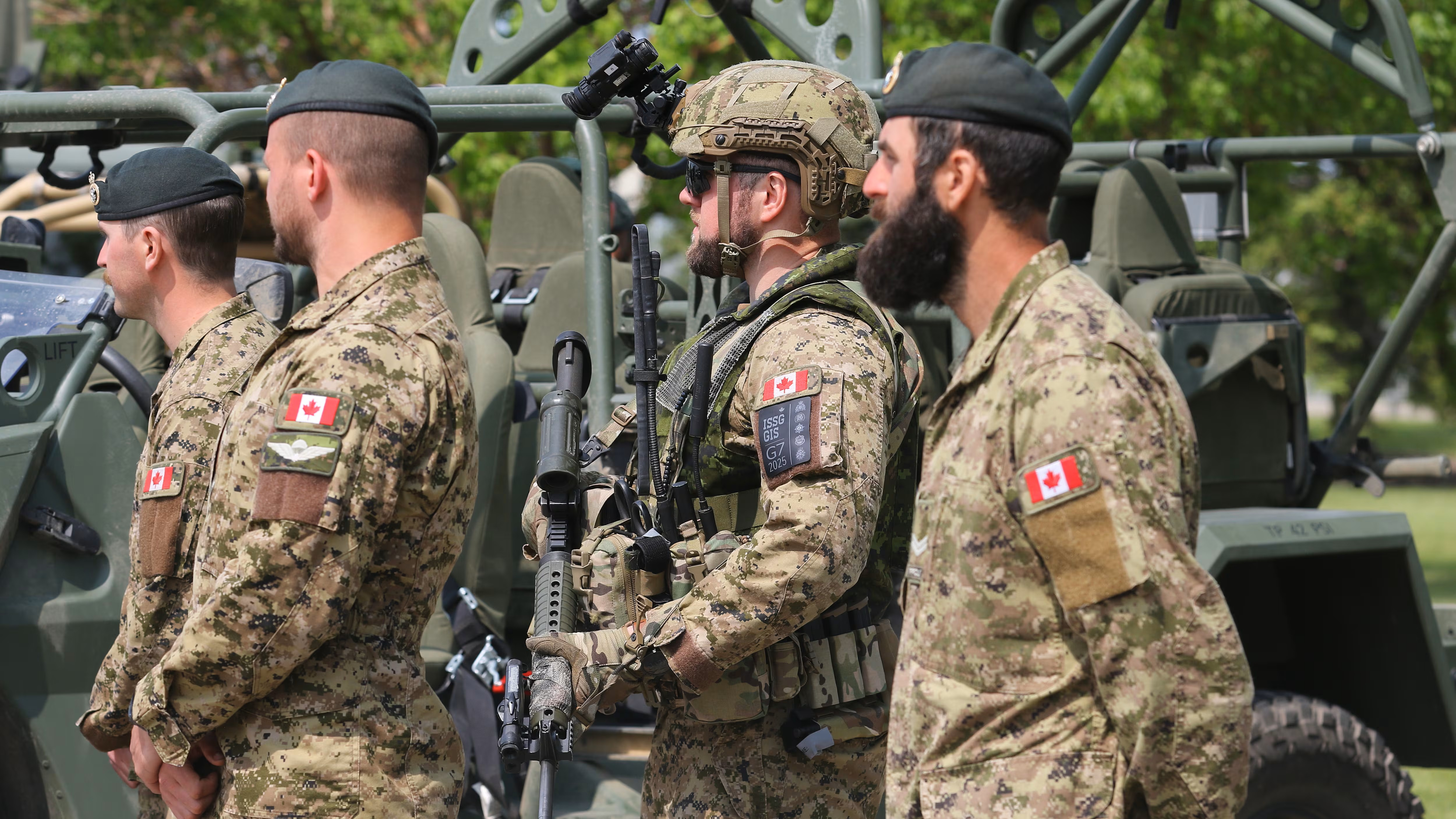 Canadian military falling short on recruitment and housing needs. Deb @millandmaitmom speaks with @erinotoole