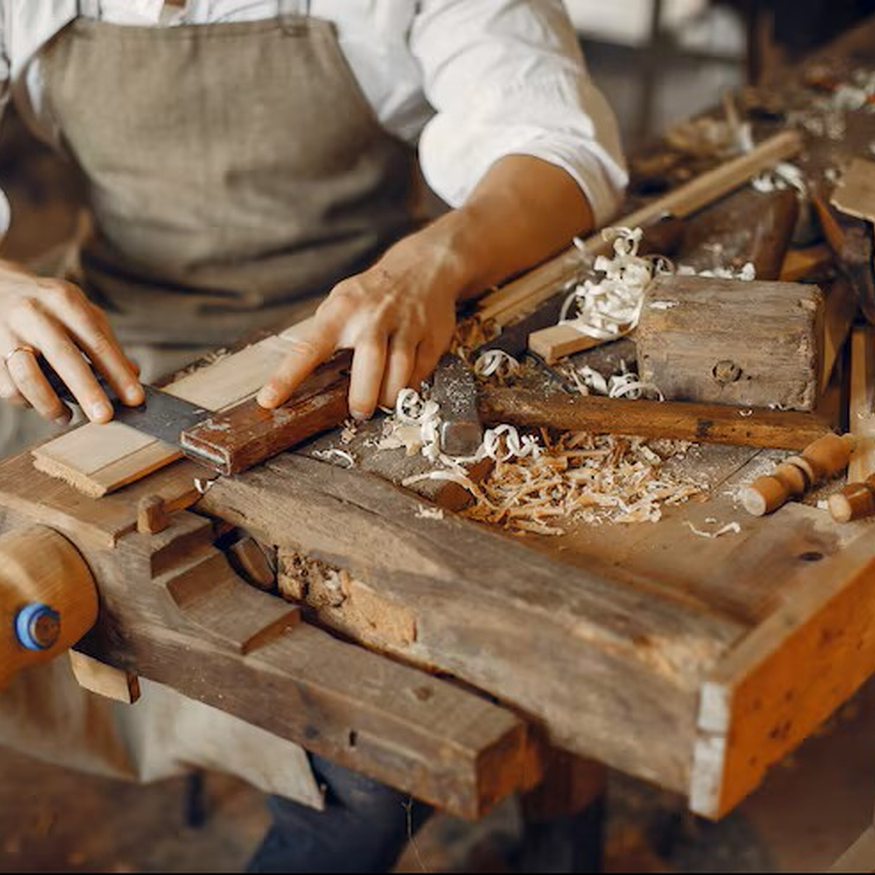 Deb @millandmaitmom talks with @TomFidgen of The Unplugged Woodshop about the rise of #skillcations and learning new skills while on vacation episode artwork