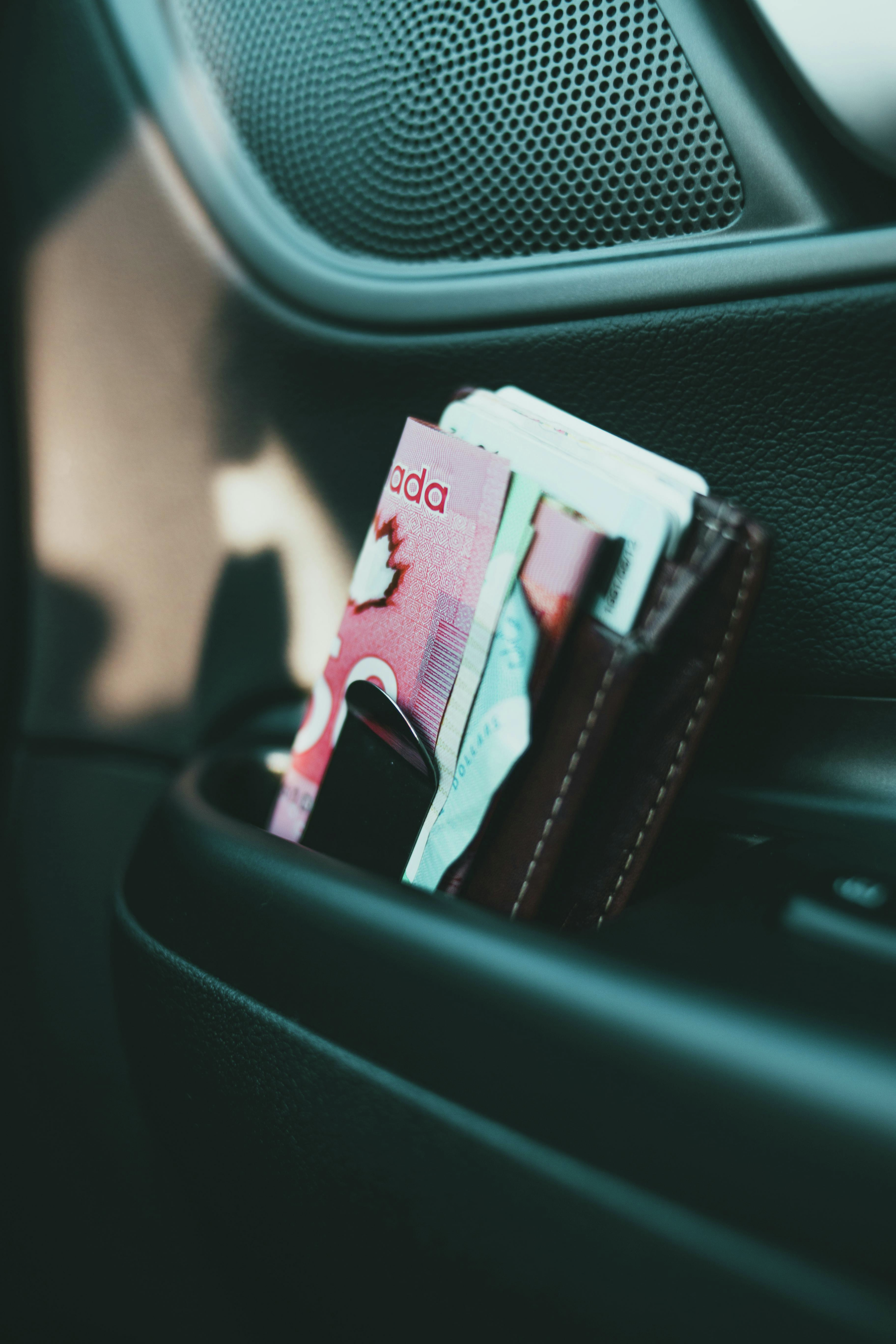 David Chilton (@wealthy_barber), the author of The Wealthy Barber, joins the @JerryAgar1010 to talk about personal finance and some smart, everyday money decisions.