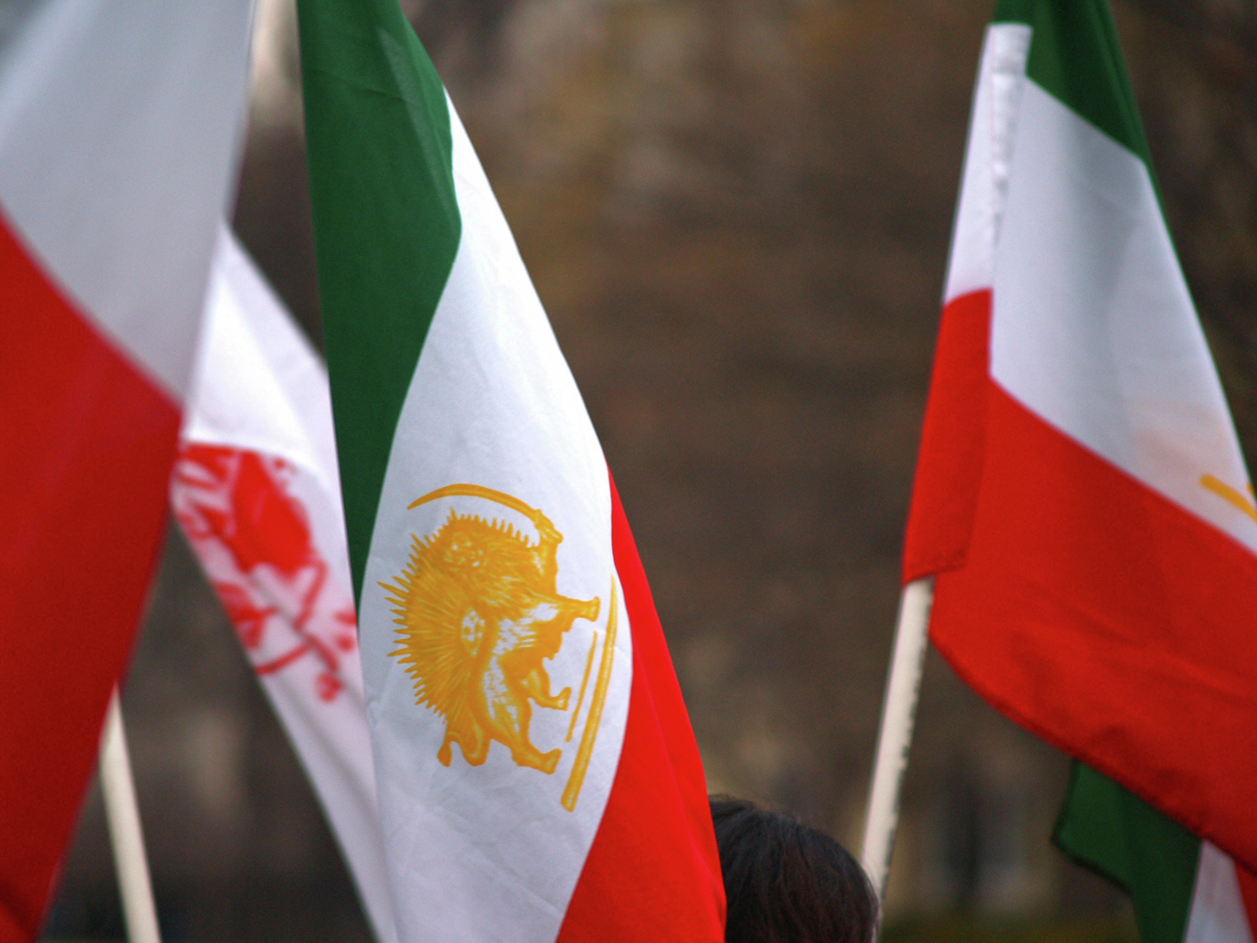 Following the decapitation of the Iranian regime by US & Israeli forces, @MooreintheAM gets analysis of the situation and aftermath from former MP @MarcoMendicino, former MPP @GGhamari, and former foreign minster @LloydAxworthy. episode artwork