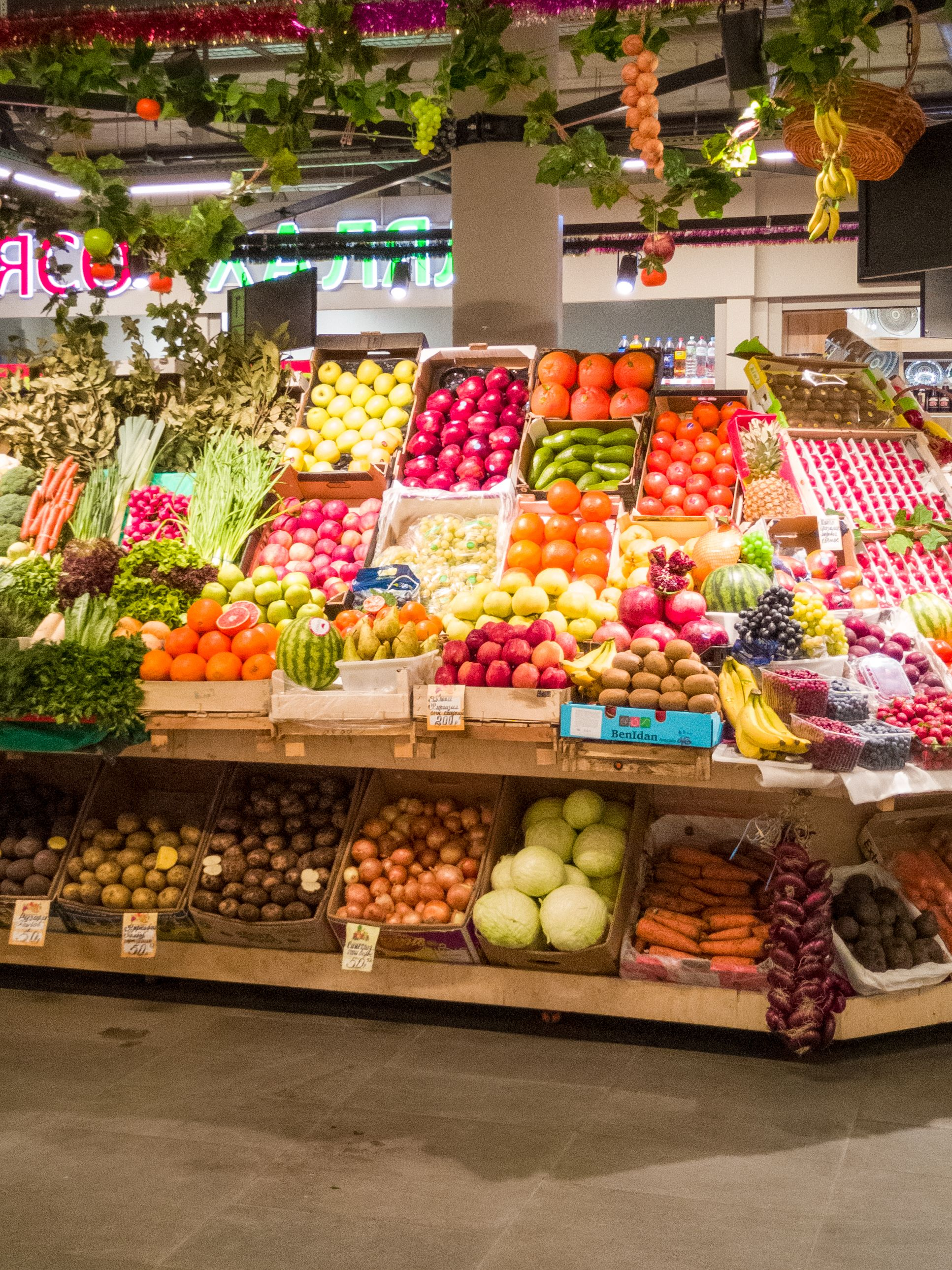 Inflated tomato prices are draining your wallet at the supermarket. The @FoodProfessor Sylvain Charlebois explains to @MooreintheAM which other grocery items Canadians are paying more for. episode artwork
