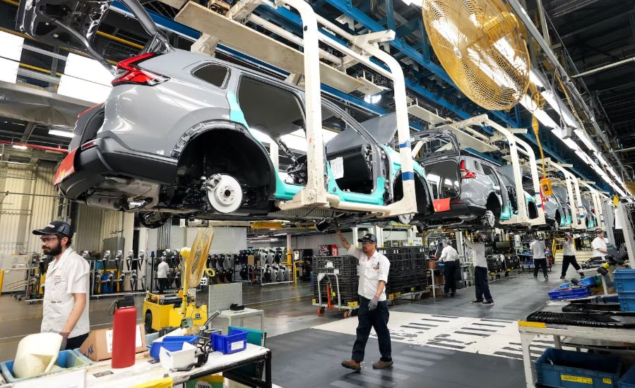 How will the tariffs impact your wallet? Jim Richards chats with economist @MosheLander