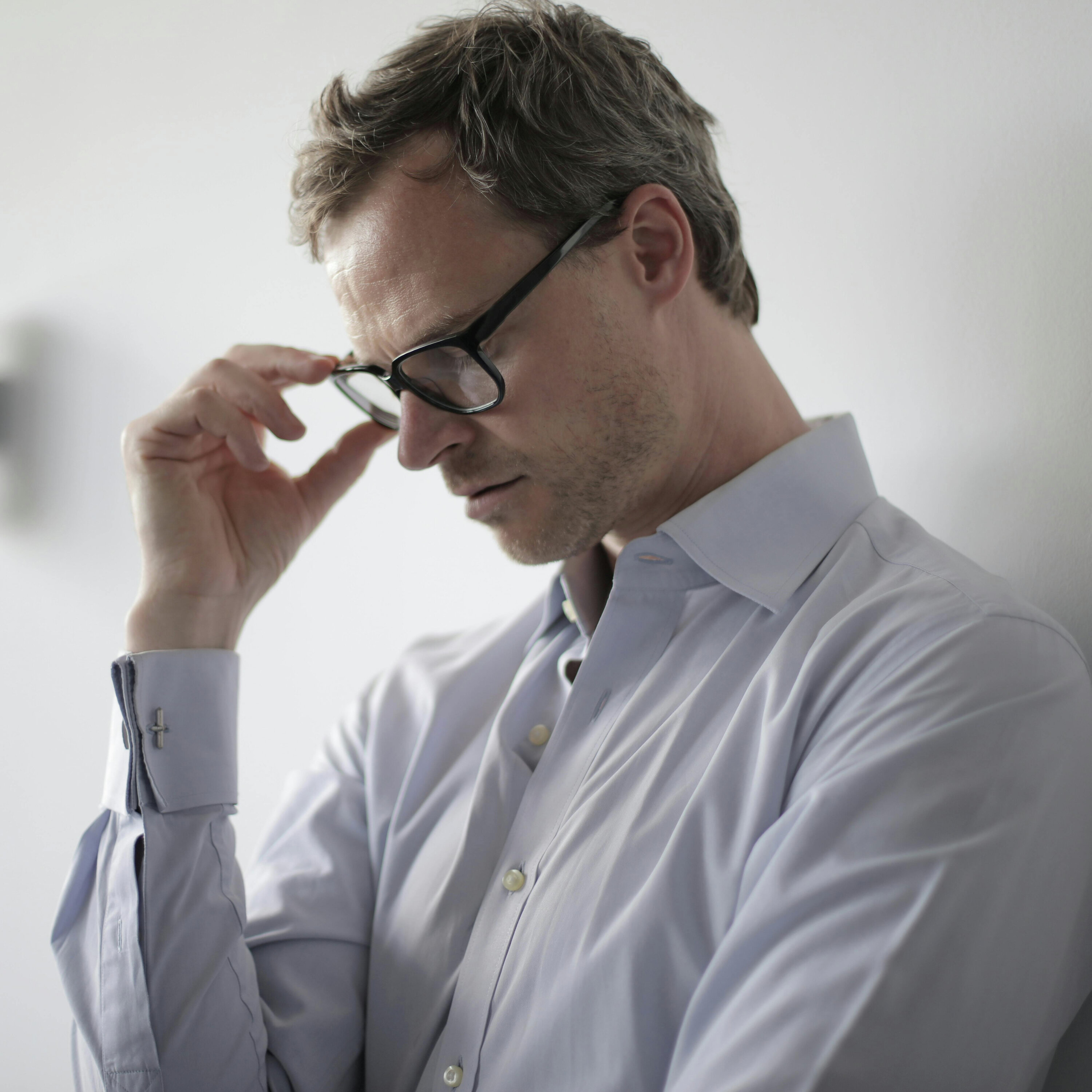 How common is anxiety in men? What are the warning signs?