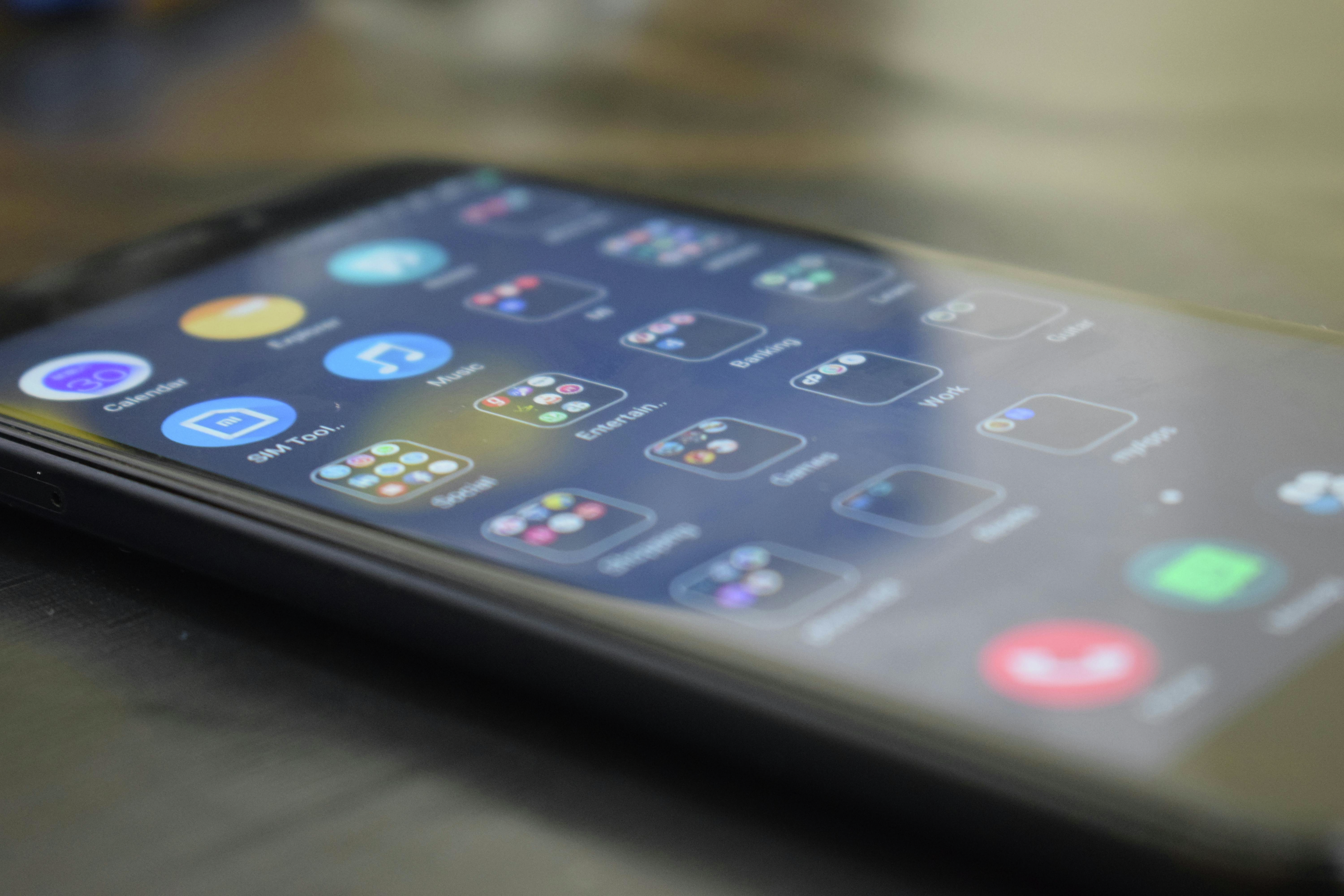 One year later: How is Quebec's cell phone ban in schools going?
