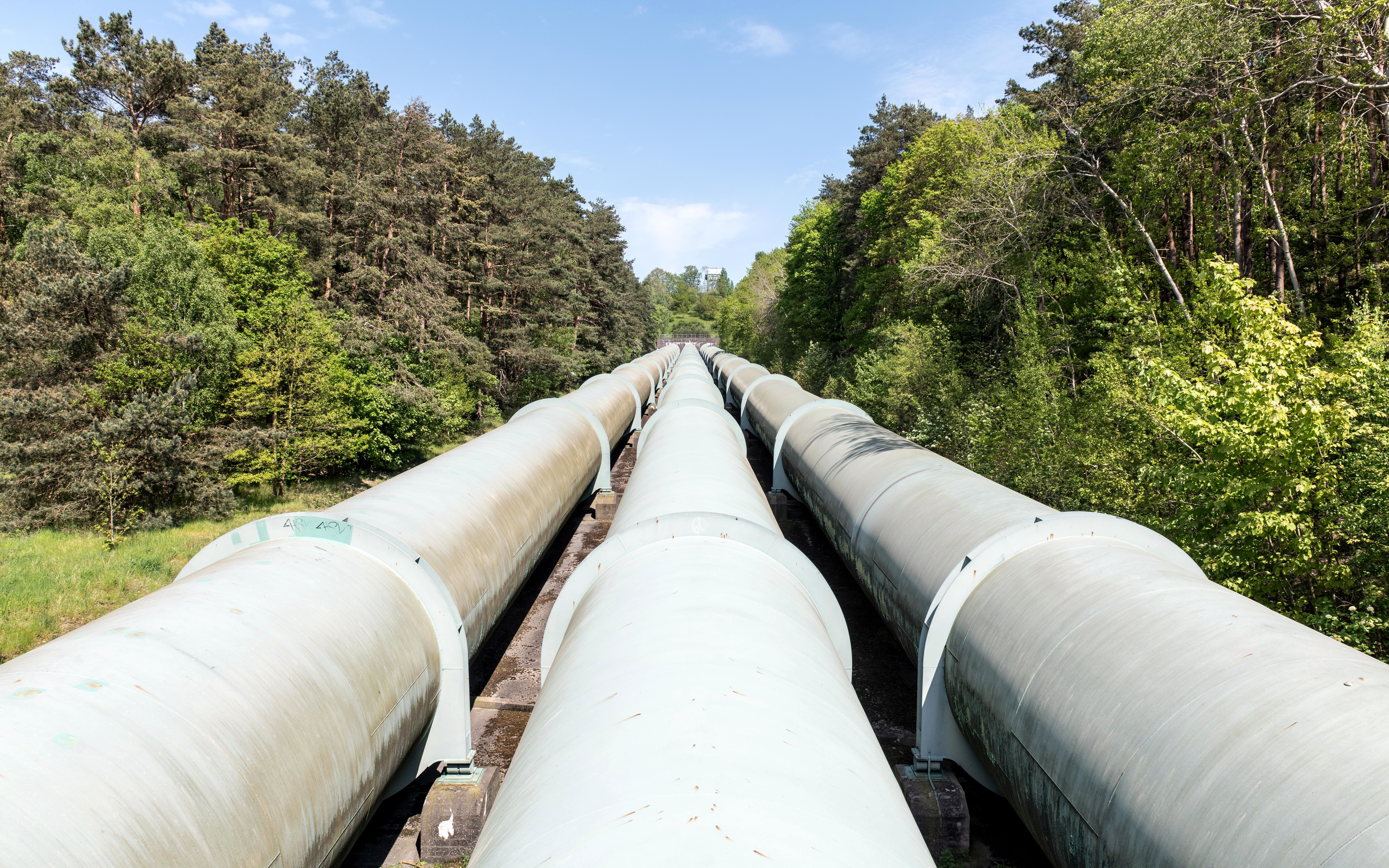 Why has Canada's opinion on pipelines changed? episode artwork