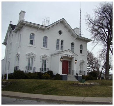 Brandon Describes Seeing A Ghost In The White House Of Rock