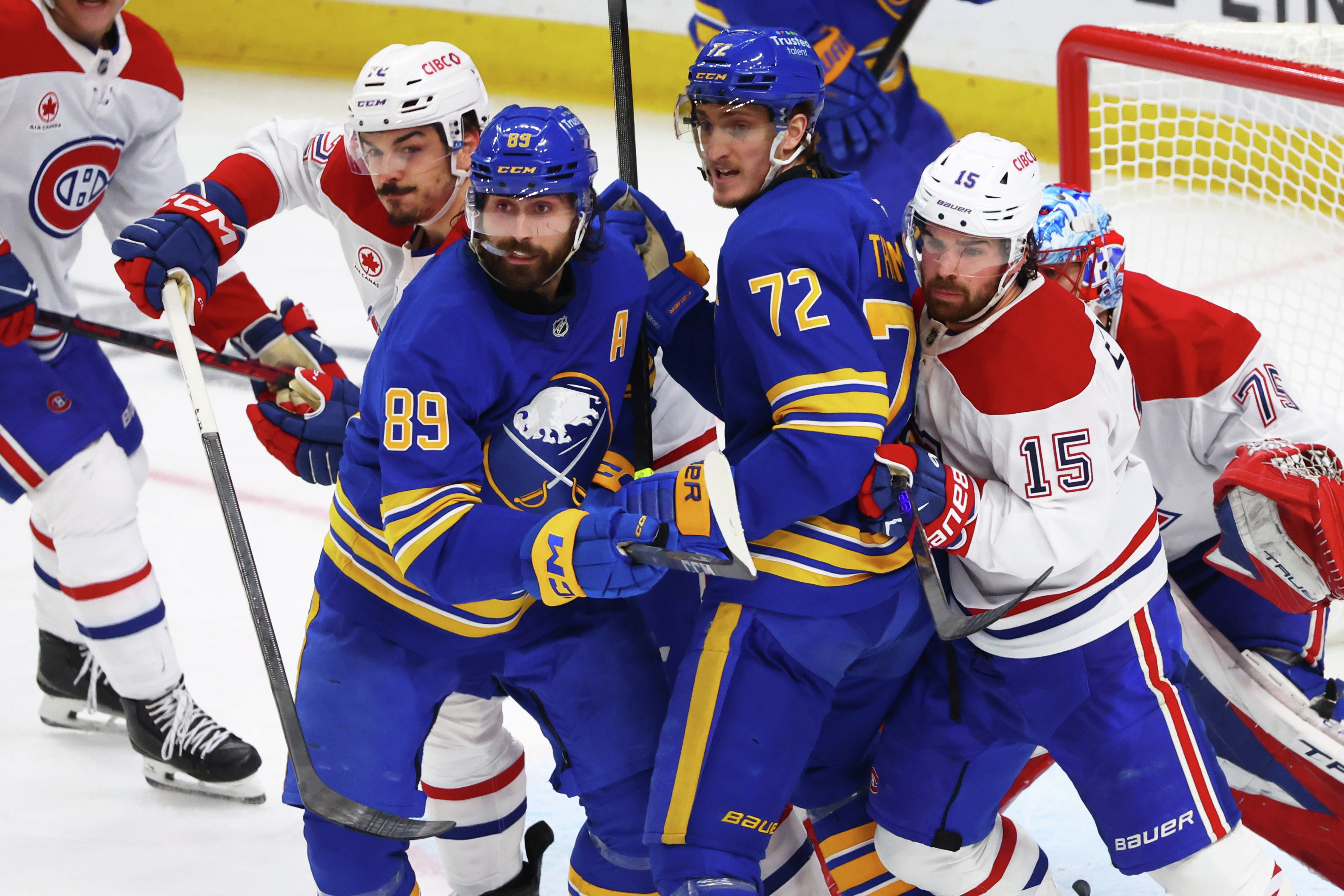 Hour 2 - Buffalo's top line continuing to be ineffective + the Montreal Gazette's Brendan Kelly joins