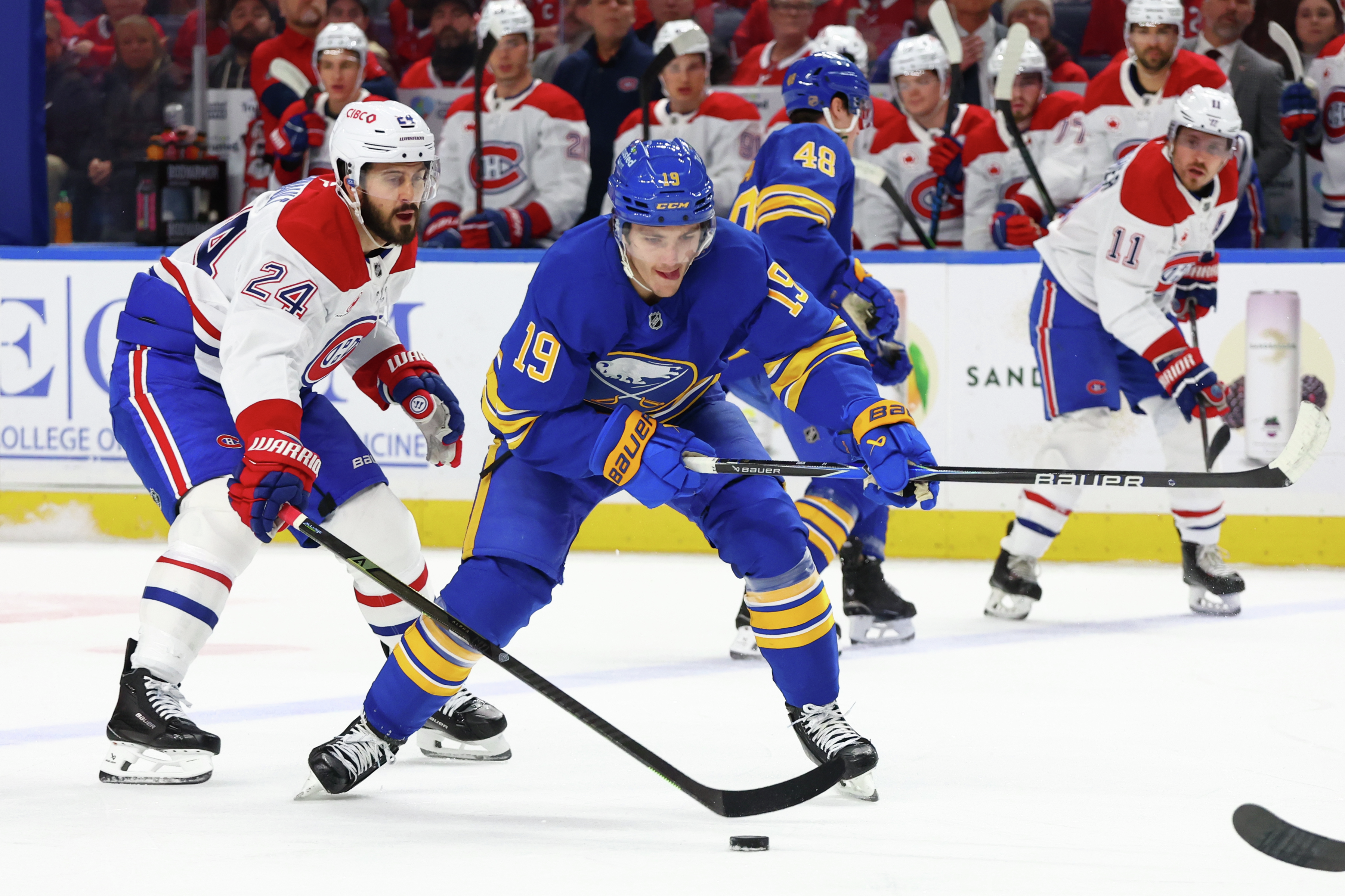 Hour 1 - Gameday between the Canadiens/Sabres + the different approach to this series for both teams