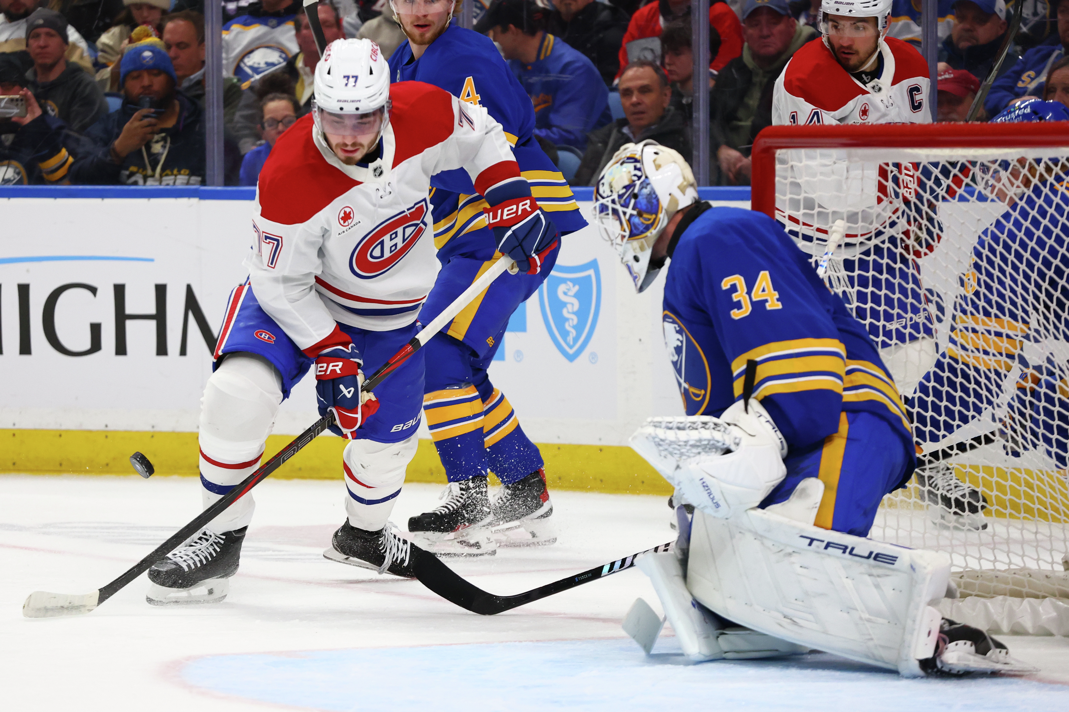 Hour 1 - Who has the edge between the Canadiens and Sabres + interesting exit interviews in Tampa