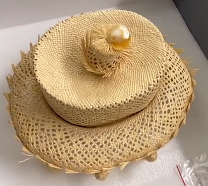 Pare Collection - Auckland Museum