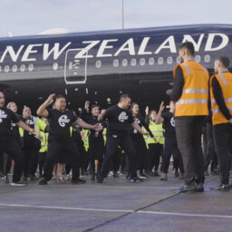 Air NZ staff perform moving haka for All Blacks
